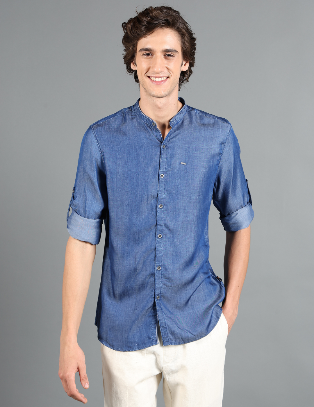IDENTITI Men Slim Fit Mandarin Collar Solid Shirt In Blue.