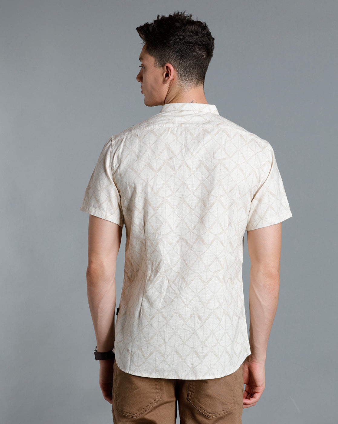 IDENTITI Men Slim Fit Short Collar Printed Shirt In Beige