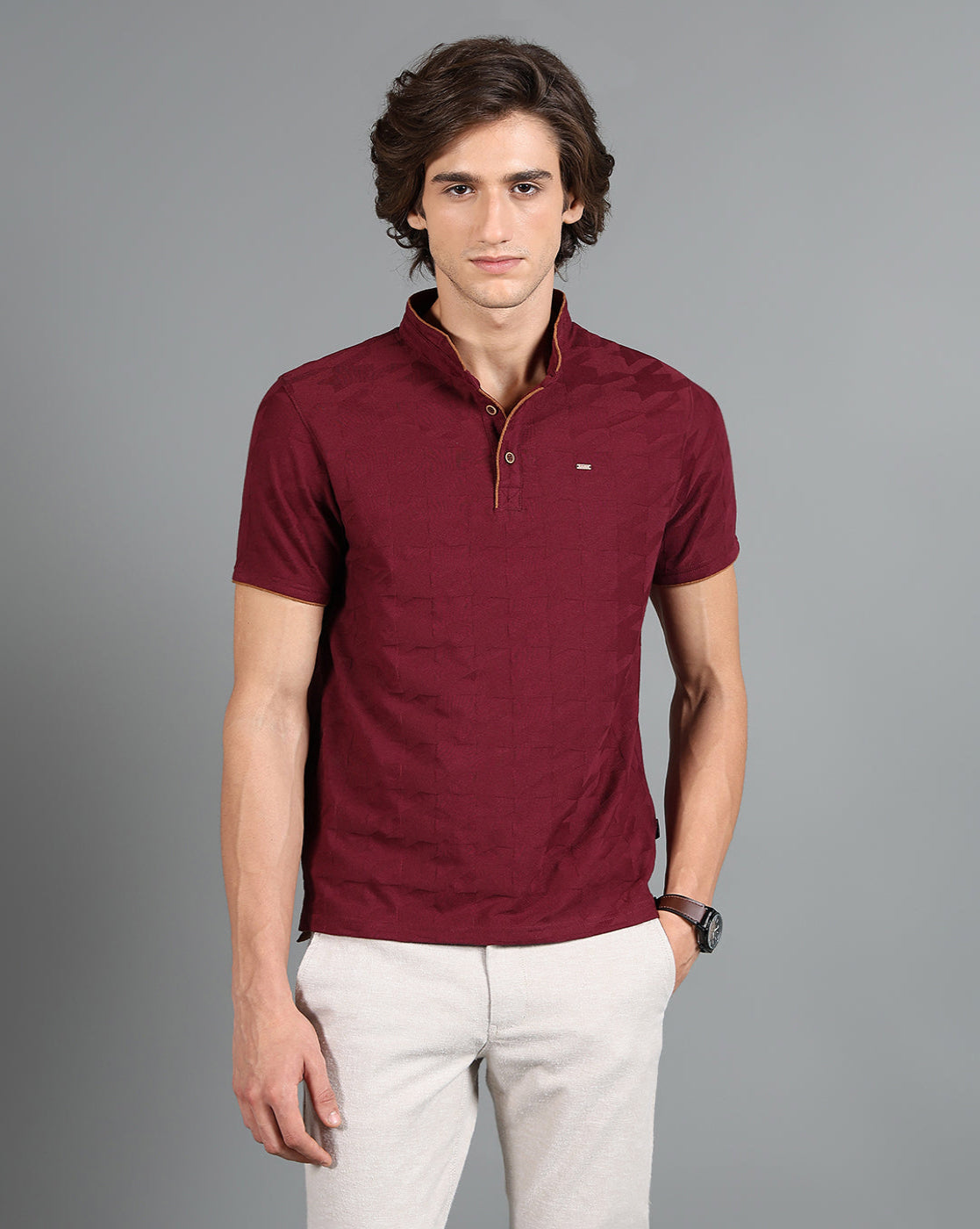 IDENTITI Men Slim Fit Mandarin Collar Solid T-Shirt In Wine.