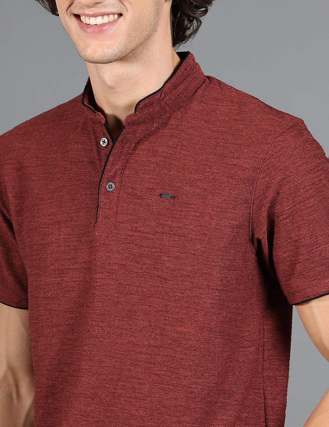 IDENTITI Men Slim Fit Mandarin Collar Solid T-Shirt In Maroon.