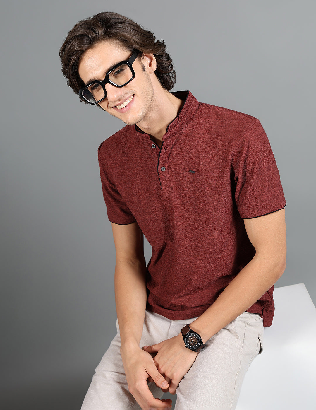 IDENTITI Men Slim Fit Mandarin Collar Solid T-Shirt In Maroon.
