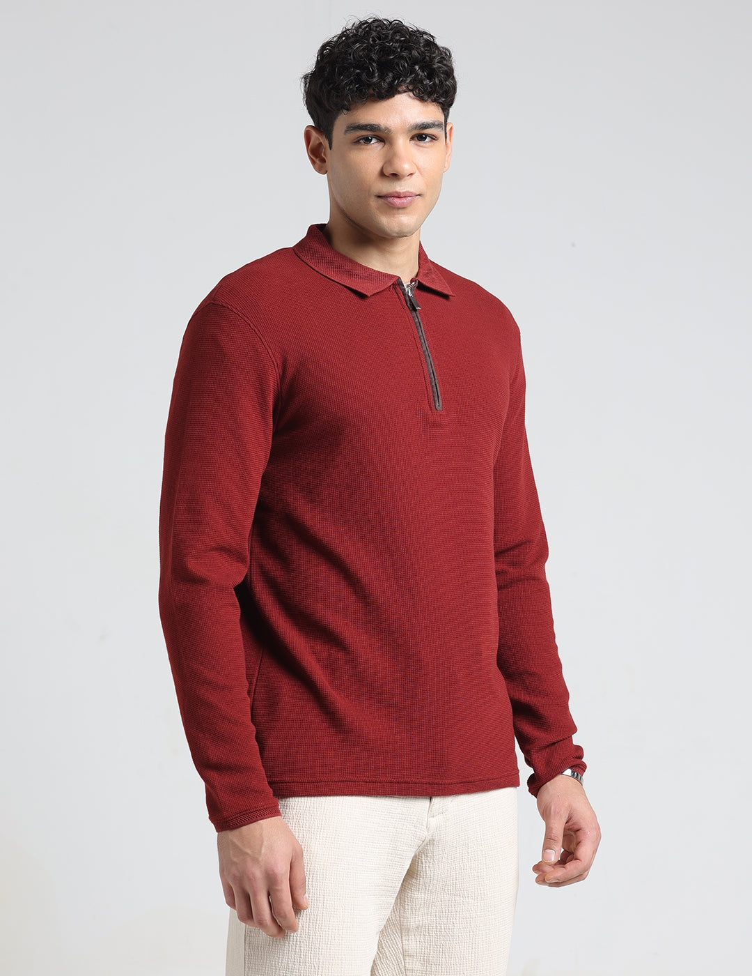 IDENTITI Men Slim Fit Polo Collar Solid T-Shirt In Maroon.