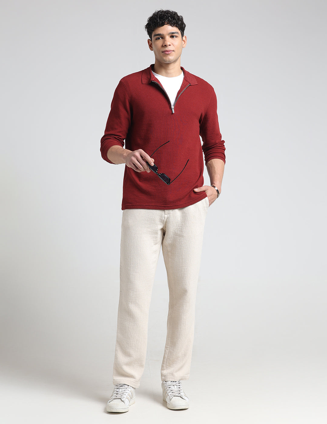 IDENTITI Men Slim Fit Polo Collar Solid T-Shirt In Maroon.