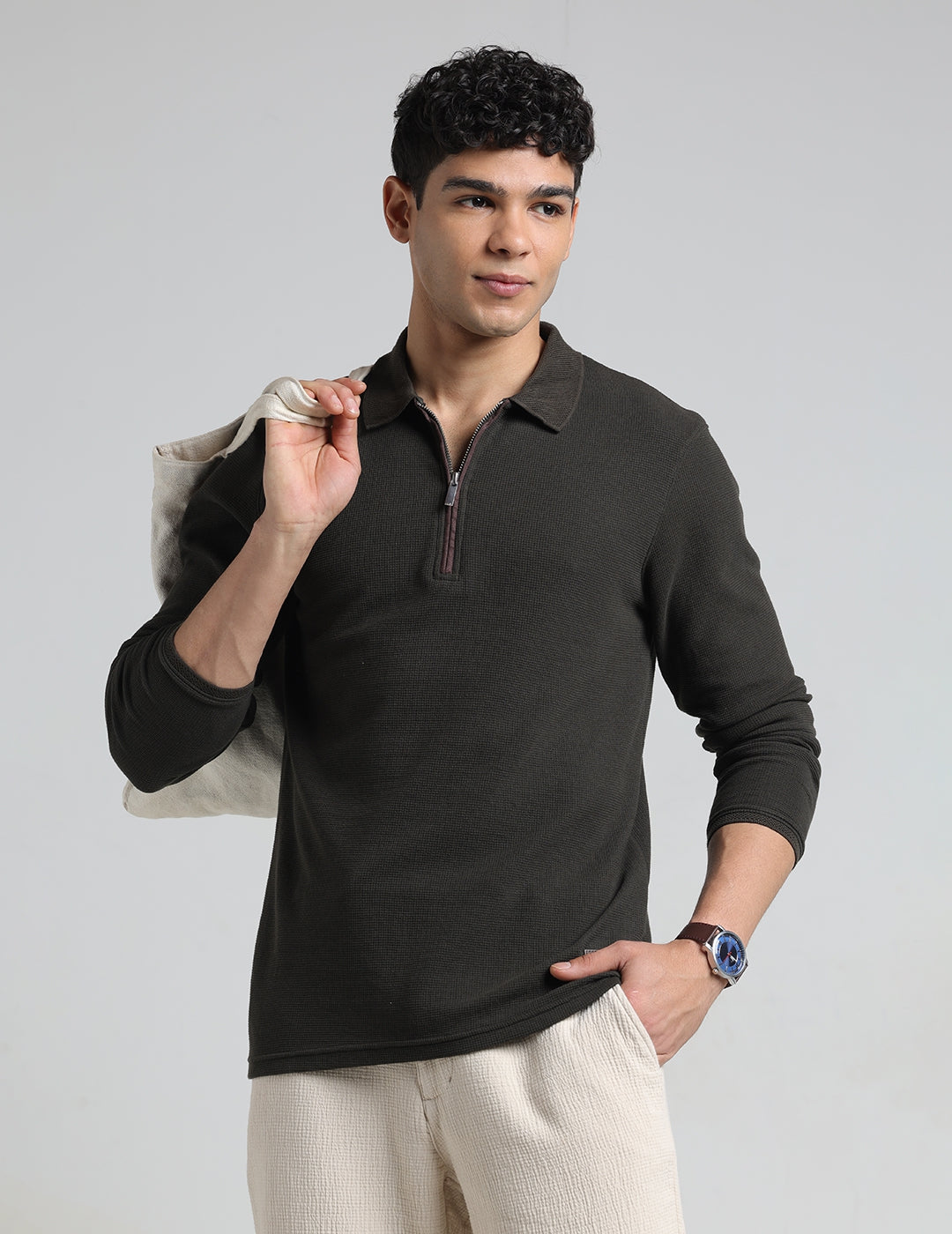 IDENTITI Men Slim Fit Polo Collar Solid T-Shirt In Olive Green.
