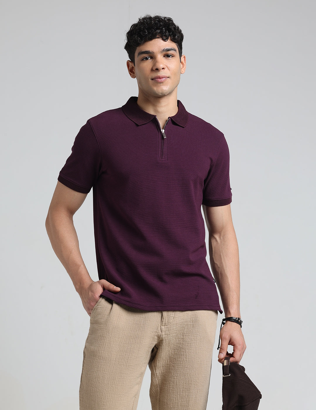 IDENTITI Men Slim Fit Polo Collar Solid T-Shirt In Wine.