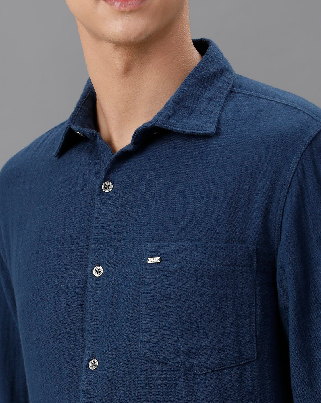 IDENTITI Men Slim Fit Regular Collar Solid Shirt In Blue.