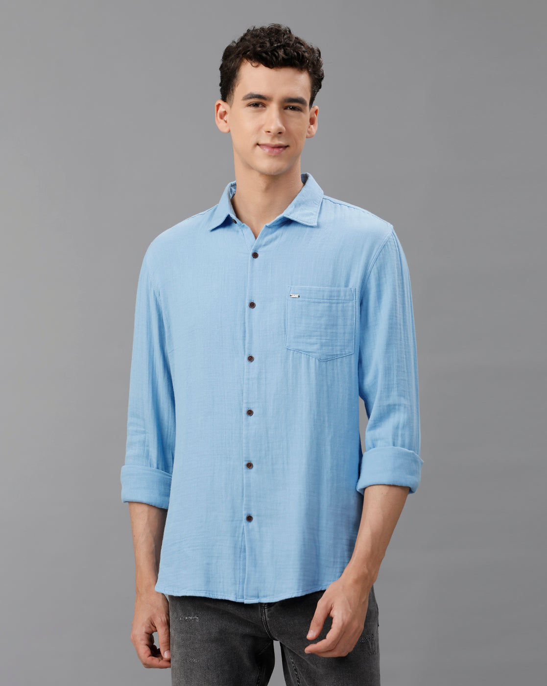 IDENTITI Men Slim Fit Regular Collar Solid Shirt In Ocean Blue.