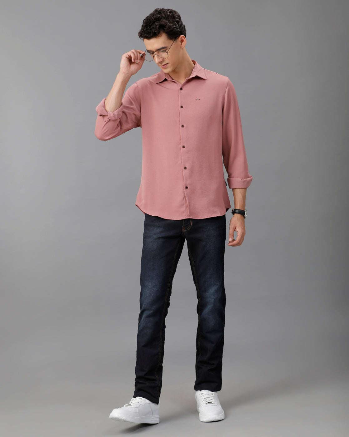 IDENTITI Men Slim Fit Regular Collar Solid Shirt In Onion.