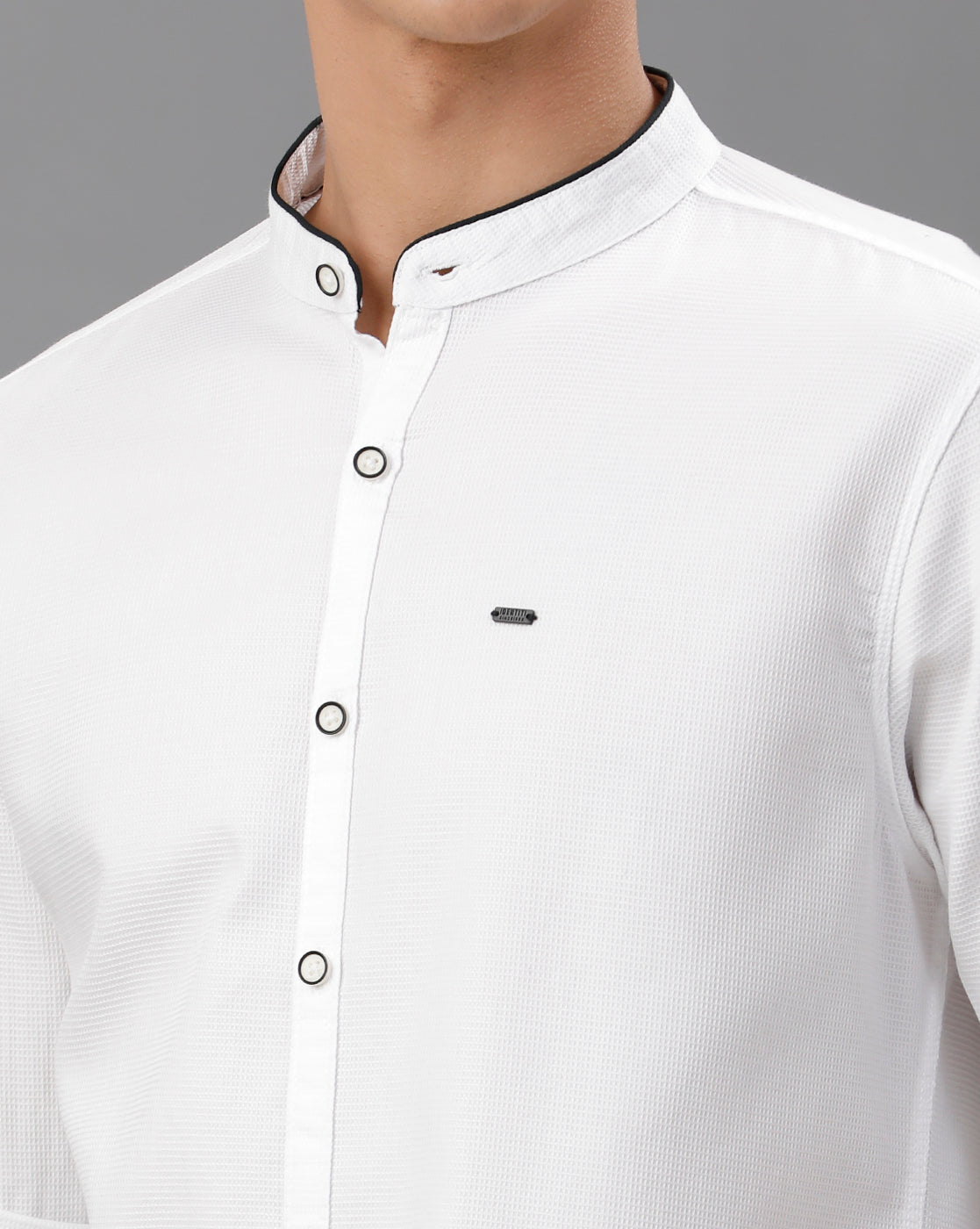IDENTITI Men Slim Fit Mandarin Collar Solid Shirt In White.