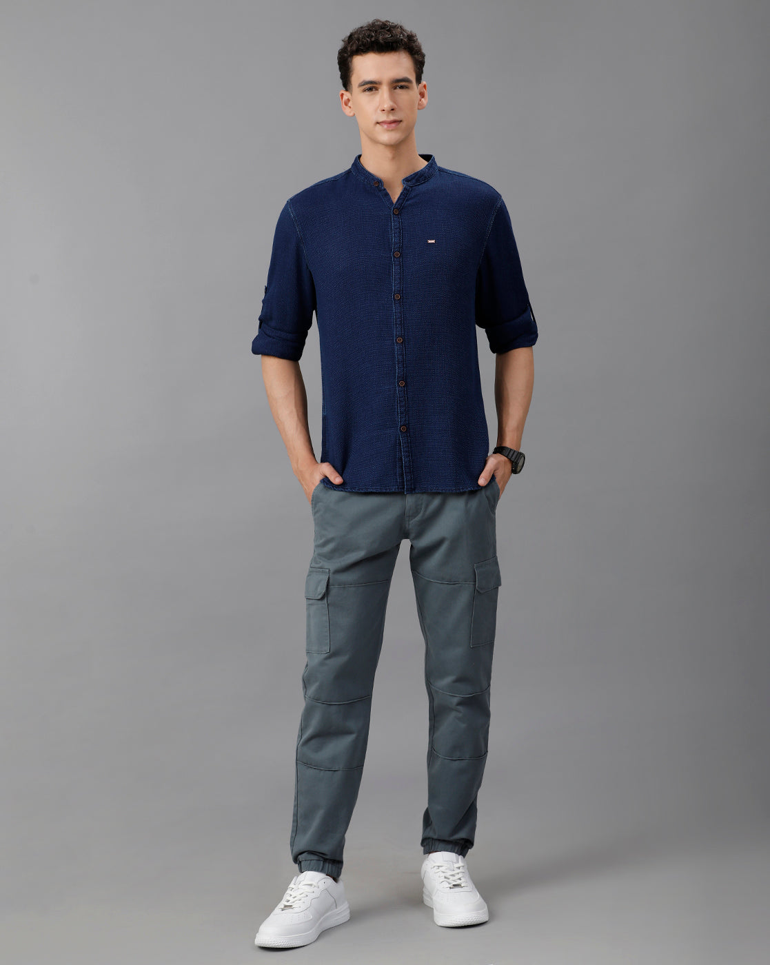 IDENTITI Men Slim Fit Mandarin Collar Solid Shirt In Indigo.