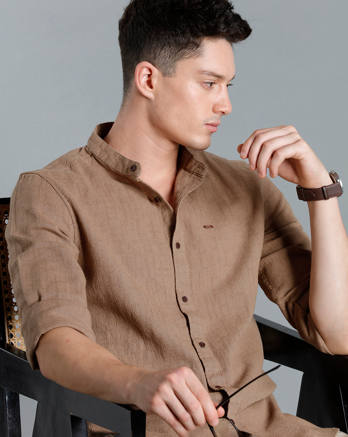 IDENTITI Men Slim Fit Mandarin Collar Solid Shirt In Beige