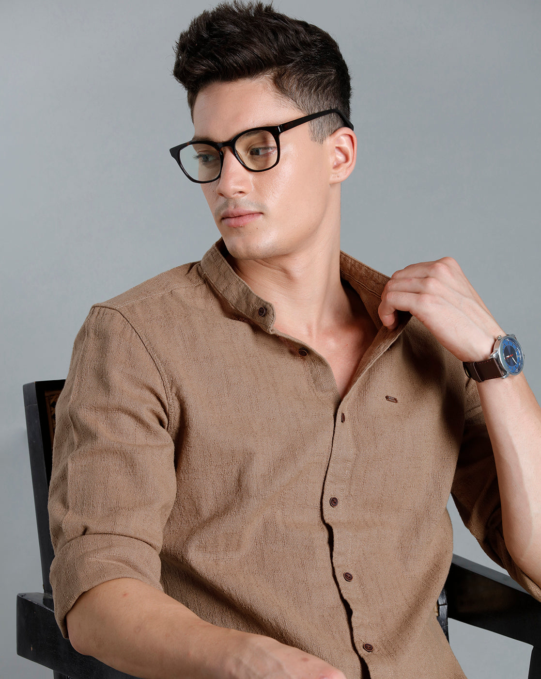 IDENTITI Men Slim Fit Mandarin Collar Solid Shirt In Beige