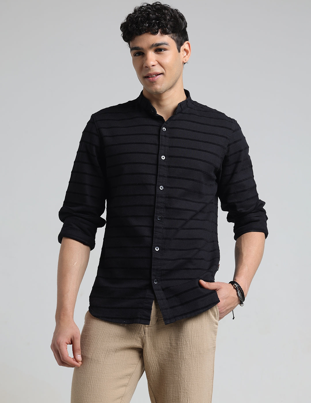IDENTITI Men Slim Fit Mandarin Collar Solid Shirt In Black.