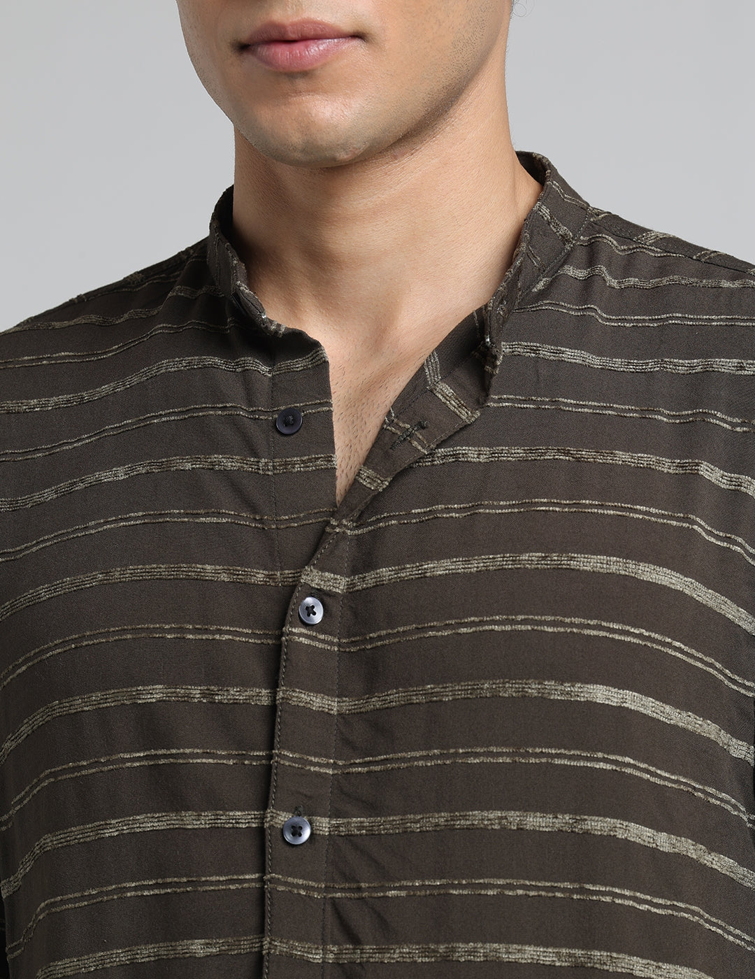 IDENTITI Men Slim Fit Mandarin Collar Solid Shirt In Olive Green.