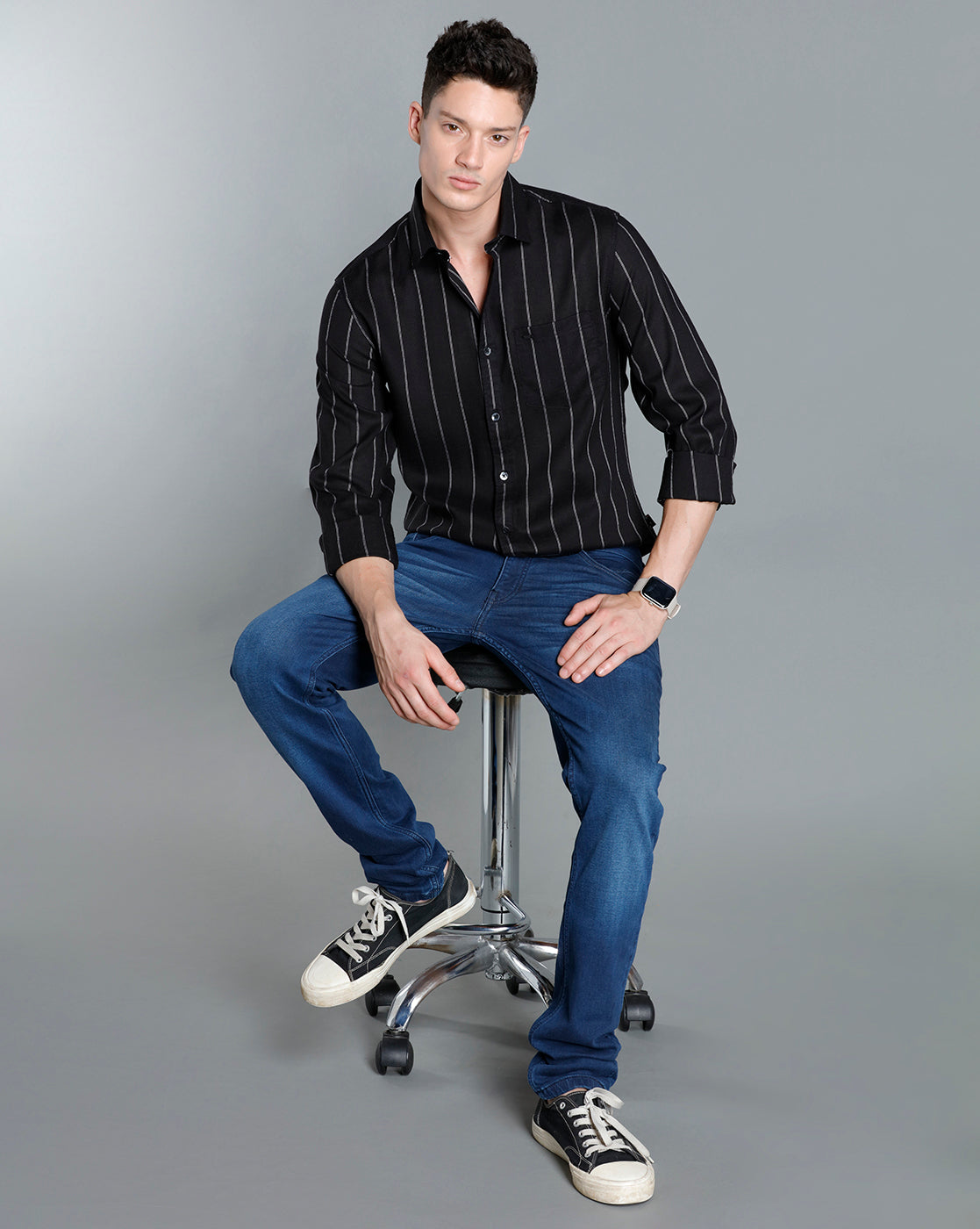 IDENTITI Men Slim Fit Regular Collar Striped Shirt In Black