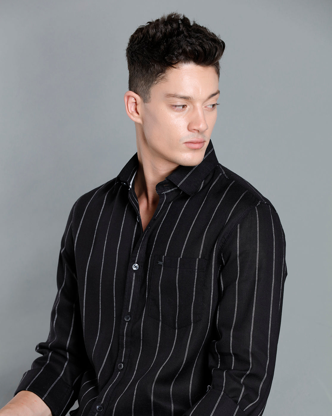 IDENTITI Men Slim Fit Regular Collar Striped Shirt In Black