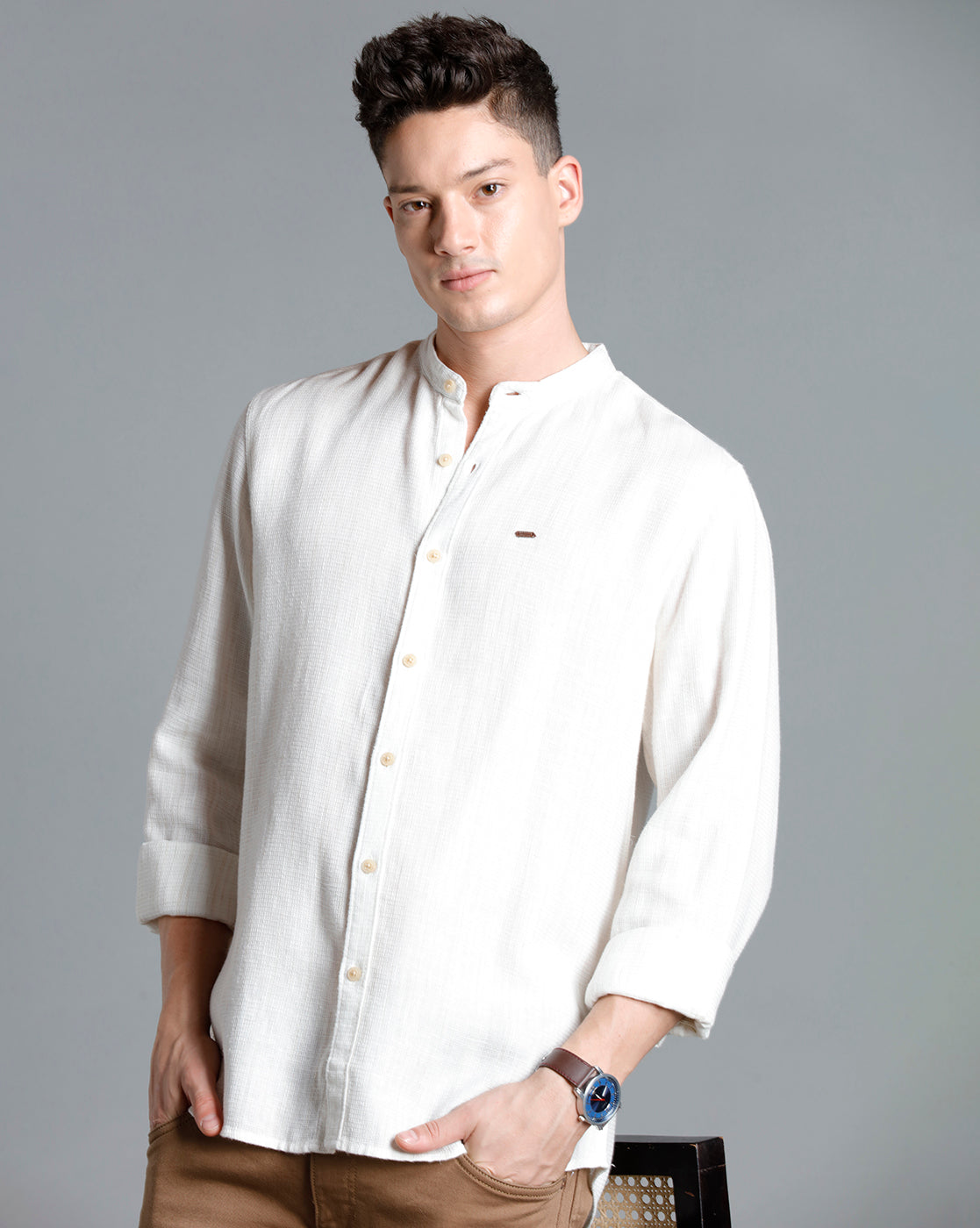 IDENTITI Men Slim Fit Mandarin Collar Checks Shirt In White