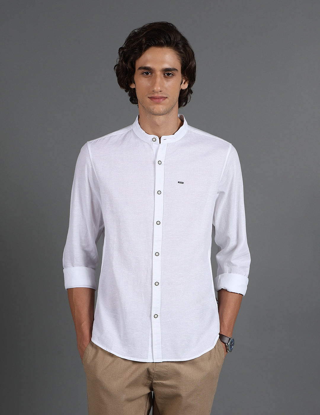 IDENTITI Men Slim Fit Mandarin Collar Solid Shirt In White.