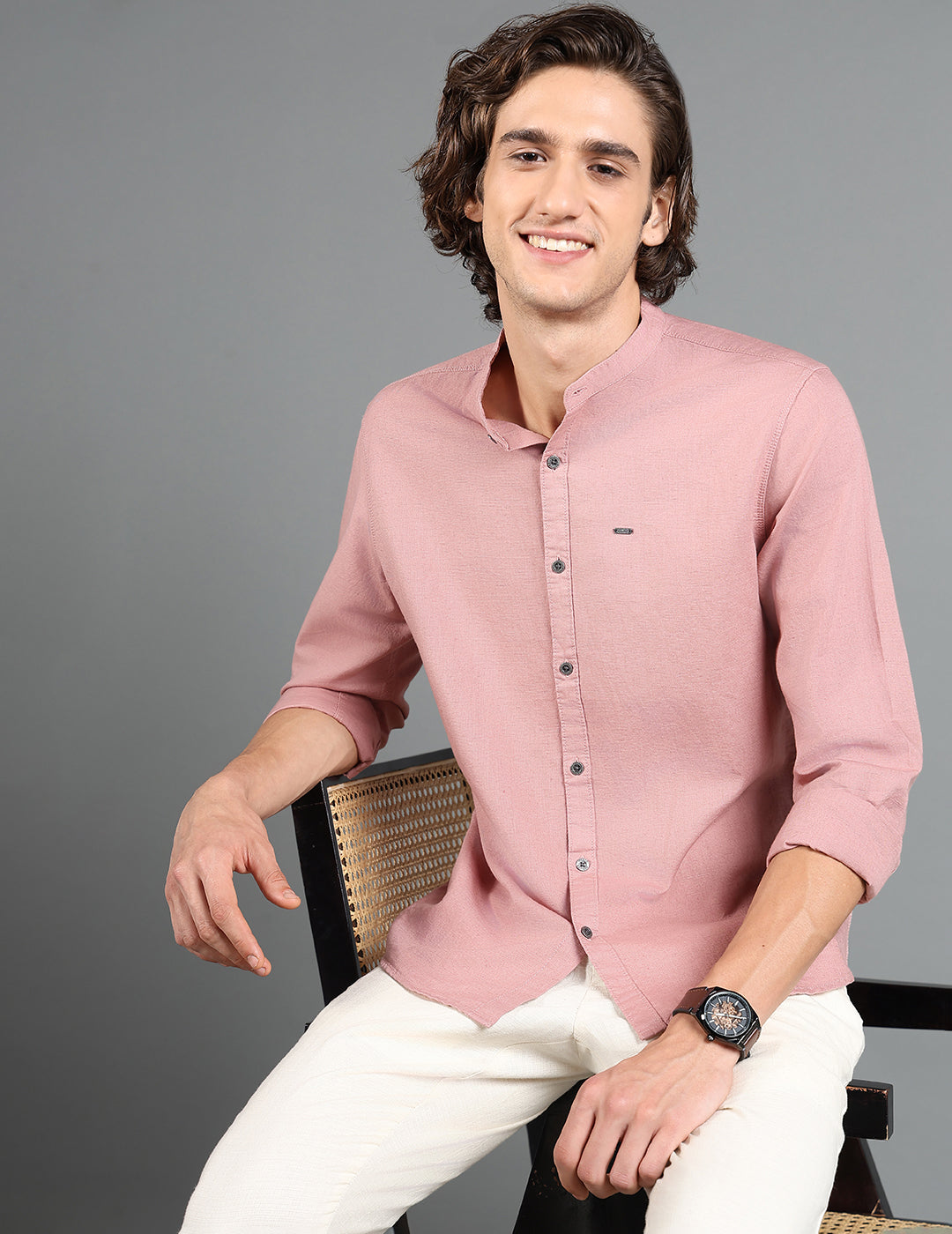 IDENTITI Men Slim Fit Mandarin Collar Solid Shirt In Onion.