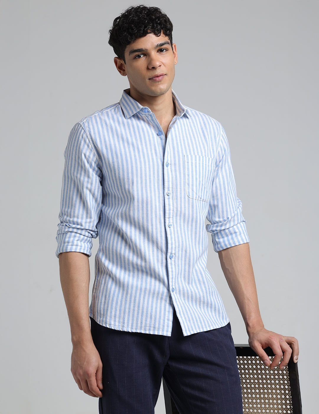 IDENTITI Men Slim Fit Cutaway Collar Striped Shirt In Blue.