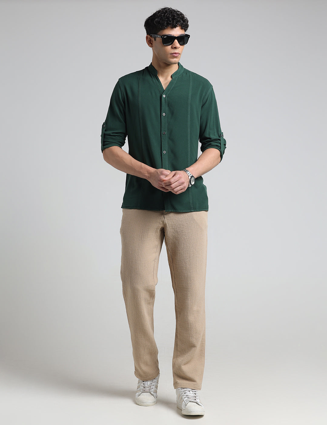 IDENTITI Men Slim Fit Mandarin Collar Solid Shirt In Green.