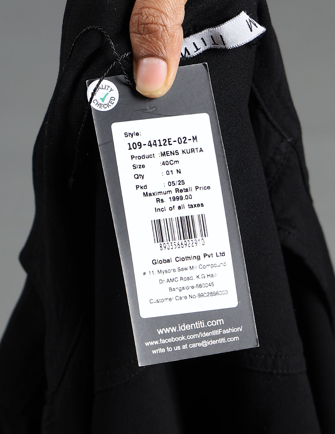 IDENTITI Men Slim Fit Cuban Collar Solid Shirt In Black.