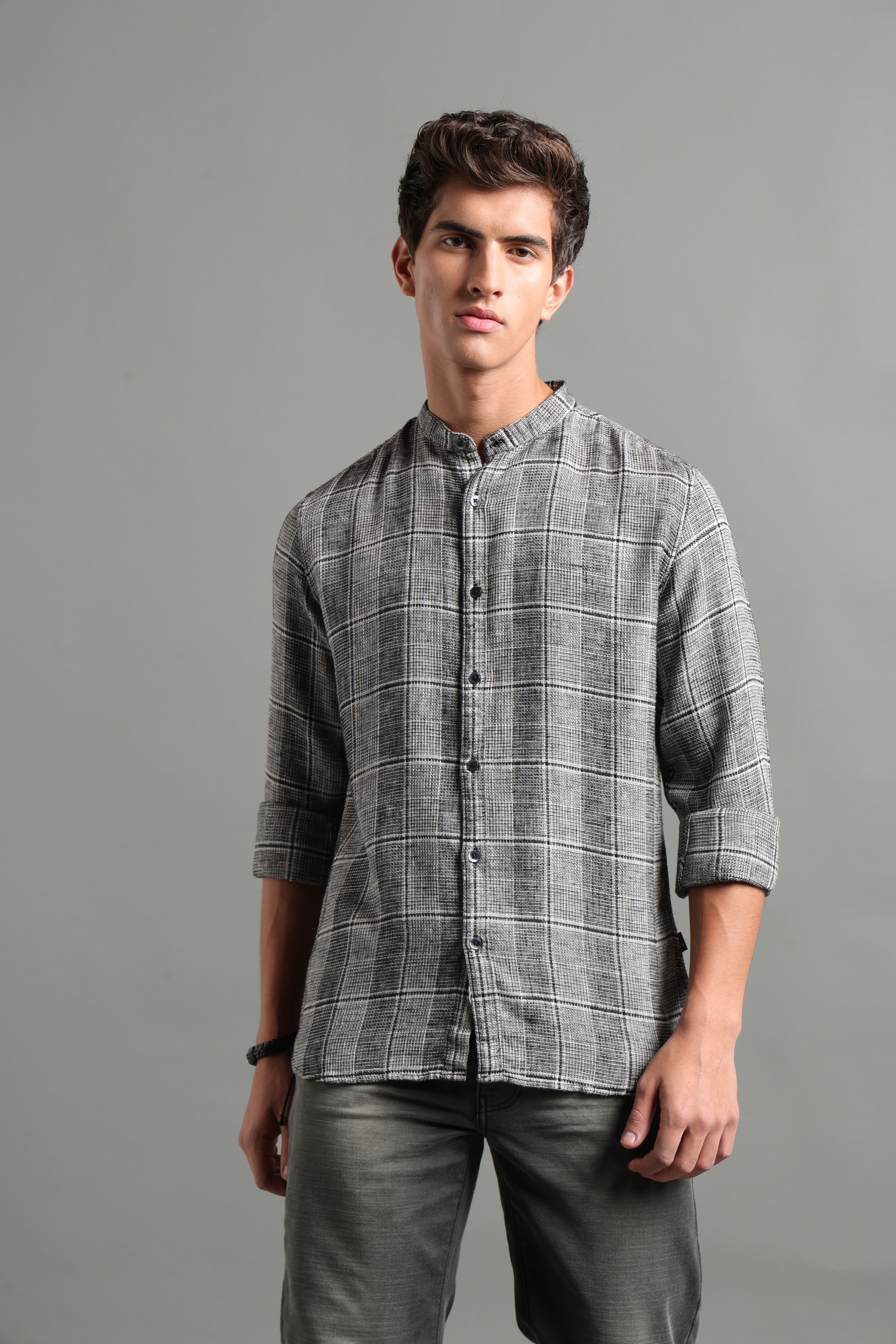 IDENTITI Men Slim Fit Mandarin Collar Checks Shirt In Black.