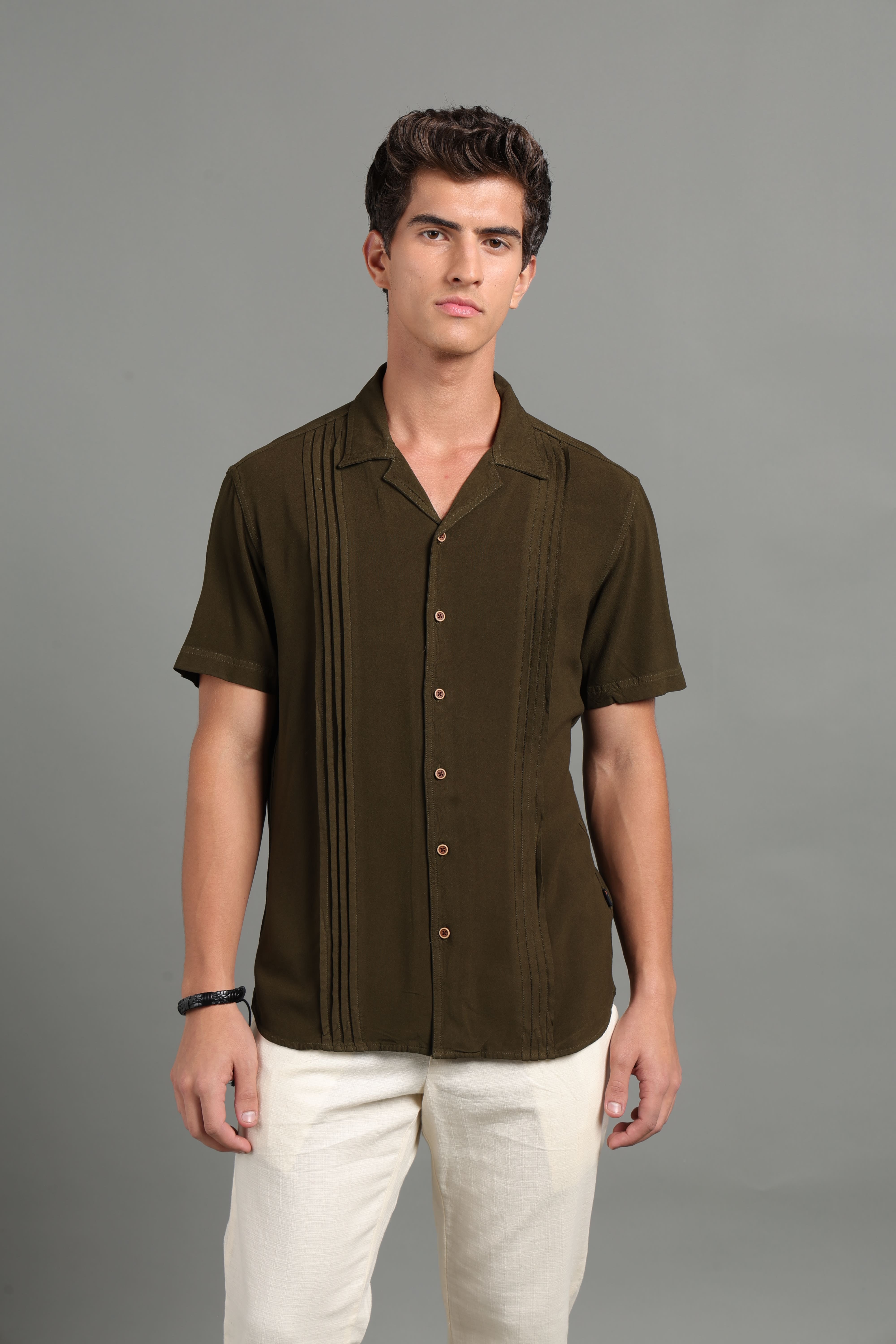 IDENTITI Men Slim Fit Lapel Collar Solid Shirt In Olive.