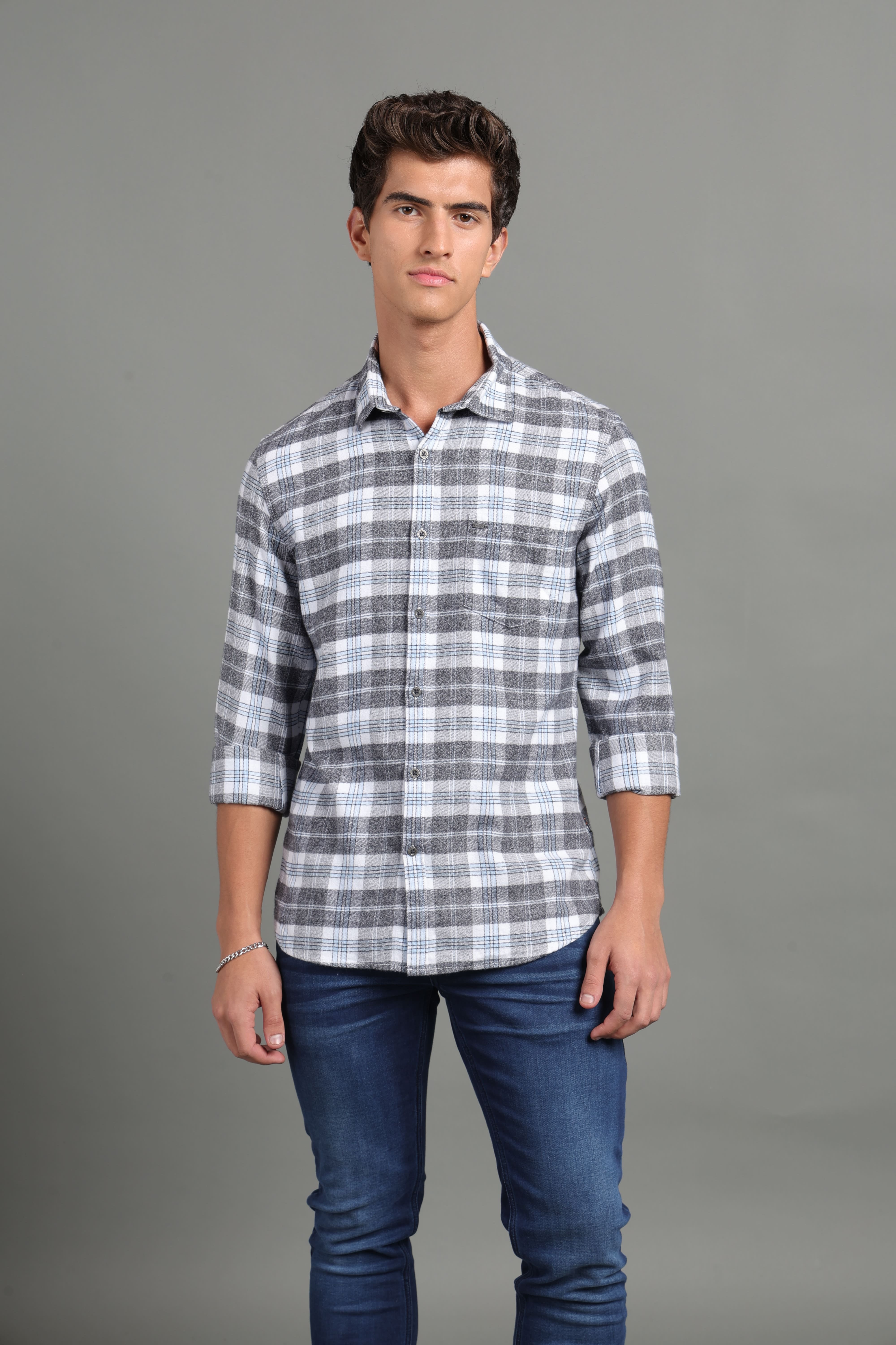 IDENTITI Men Slim Fit Regular Collar Checks Shirt In Grey Melange.