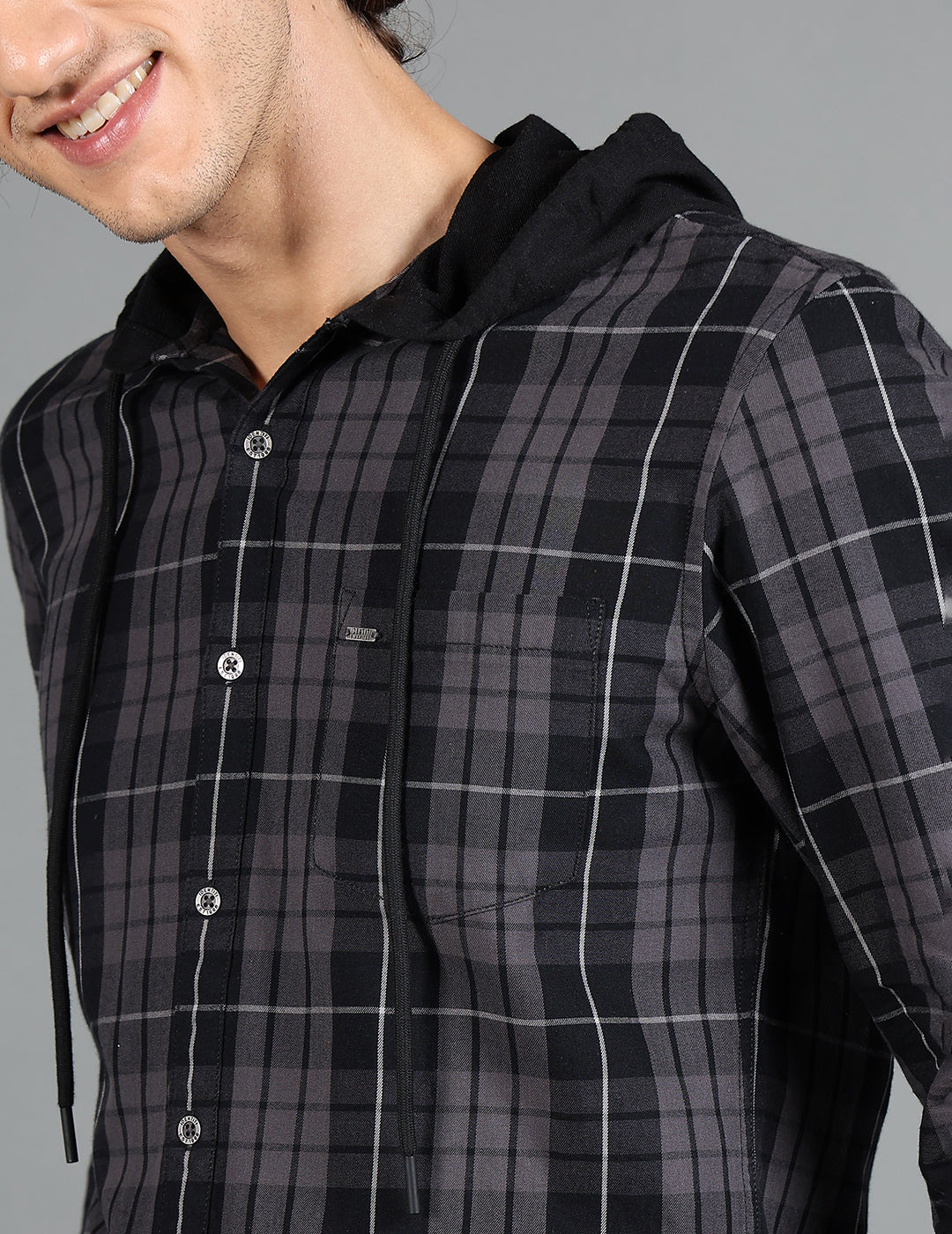 IDENTITI Men Slim Fit Hooded Checks Shirt In Black.