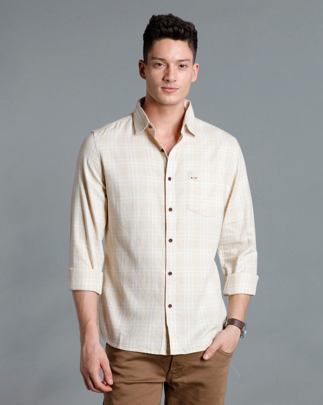 IDENTITI Men Slim Fit Regular Collar Checks Shirt In Beige
