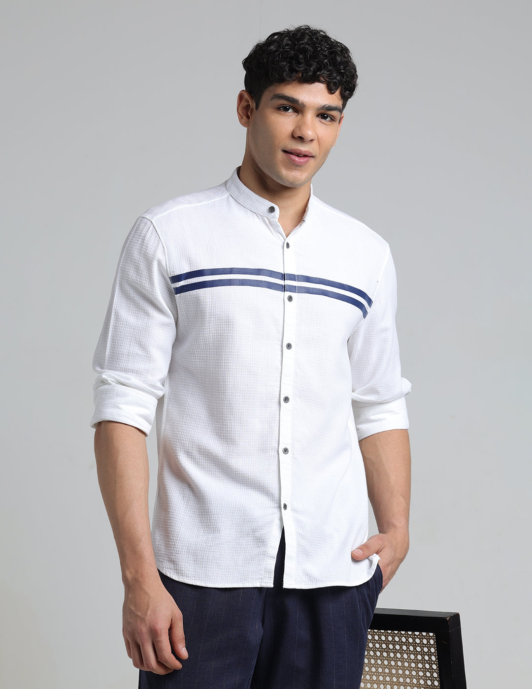 IDENTITI Men Slim Fit Mandarin Collar Printed Shirt In White.