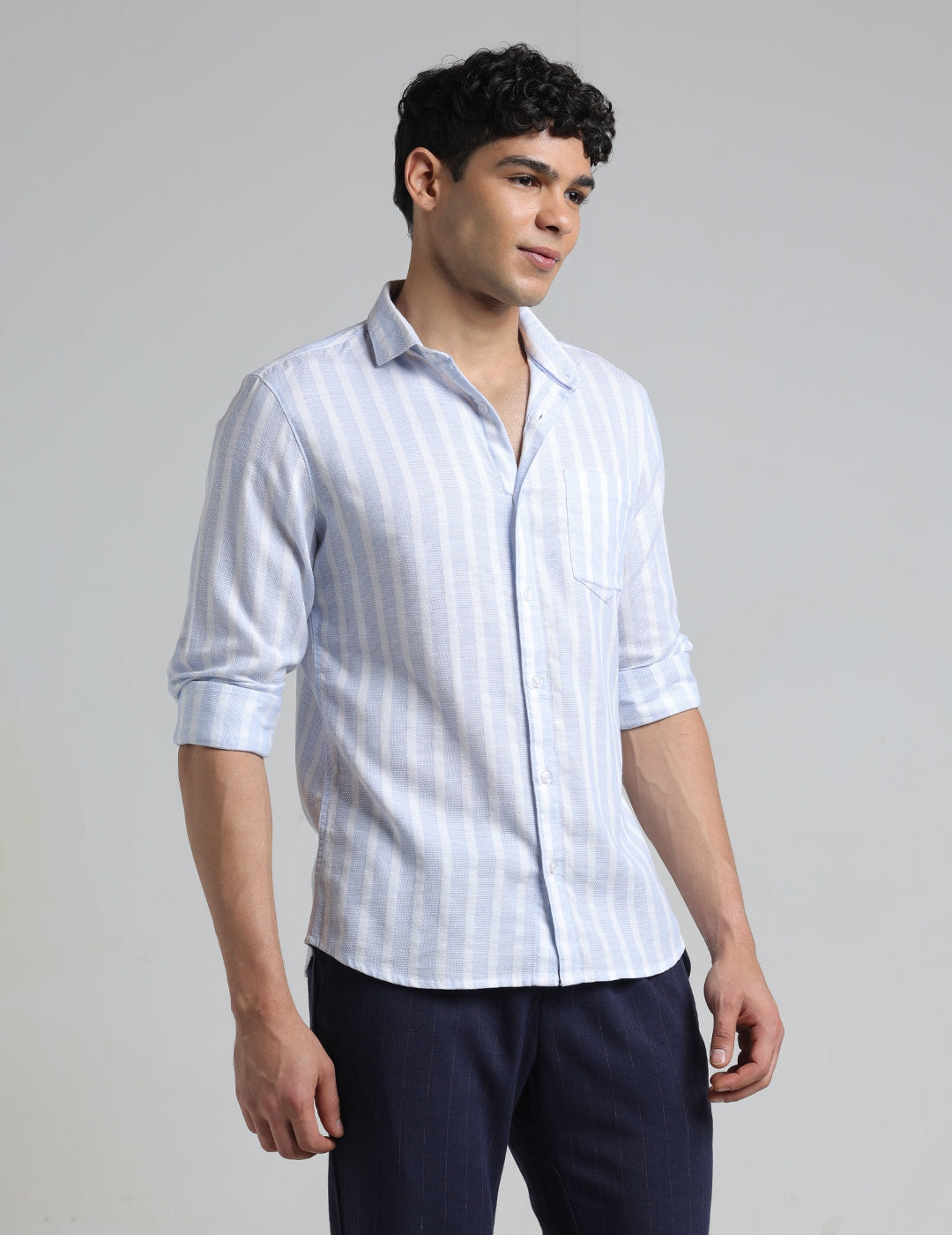 IDENTITI Men Slim Fit Cutaway Collar Stripe Shirt In Blue.