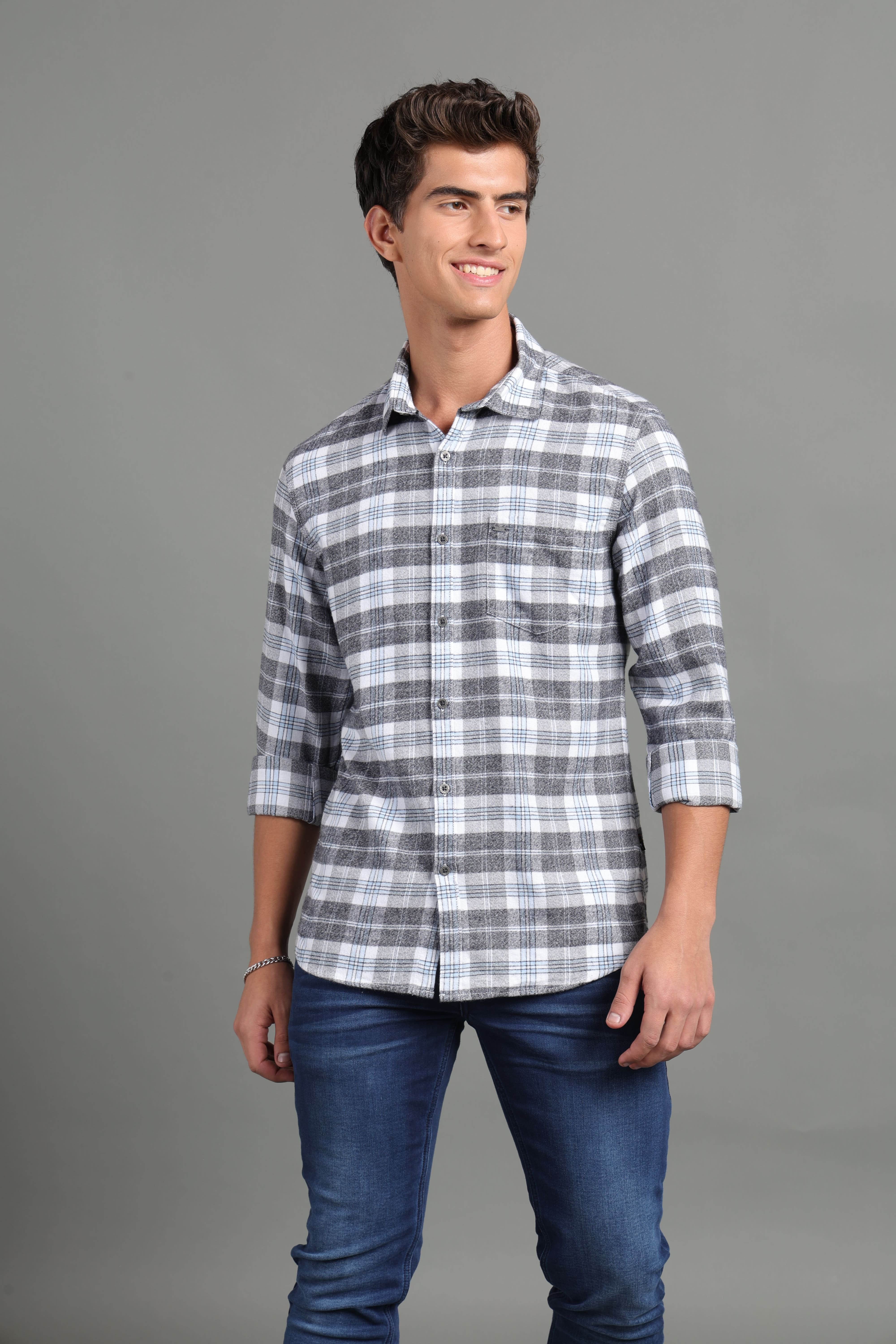 IDENTITI Men Slim Fit Regular Collar Checks Shirt In Grey Melange.