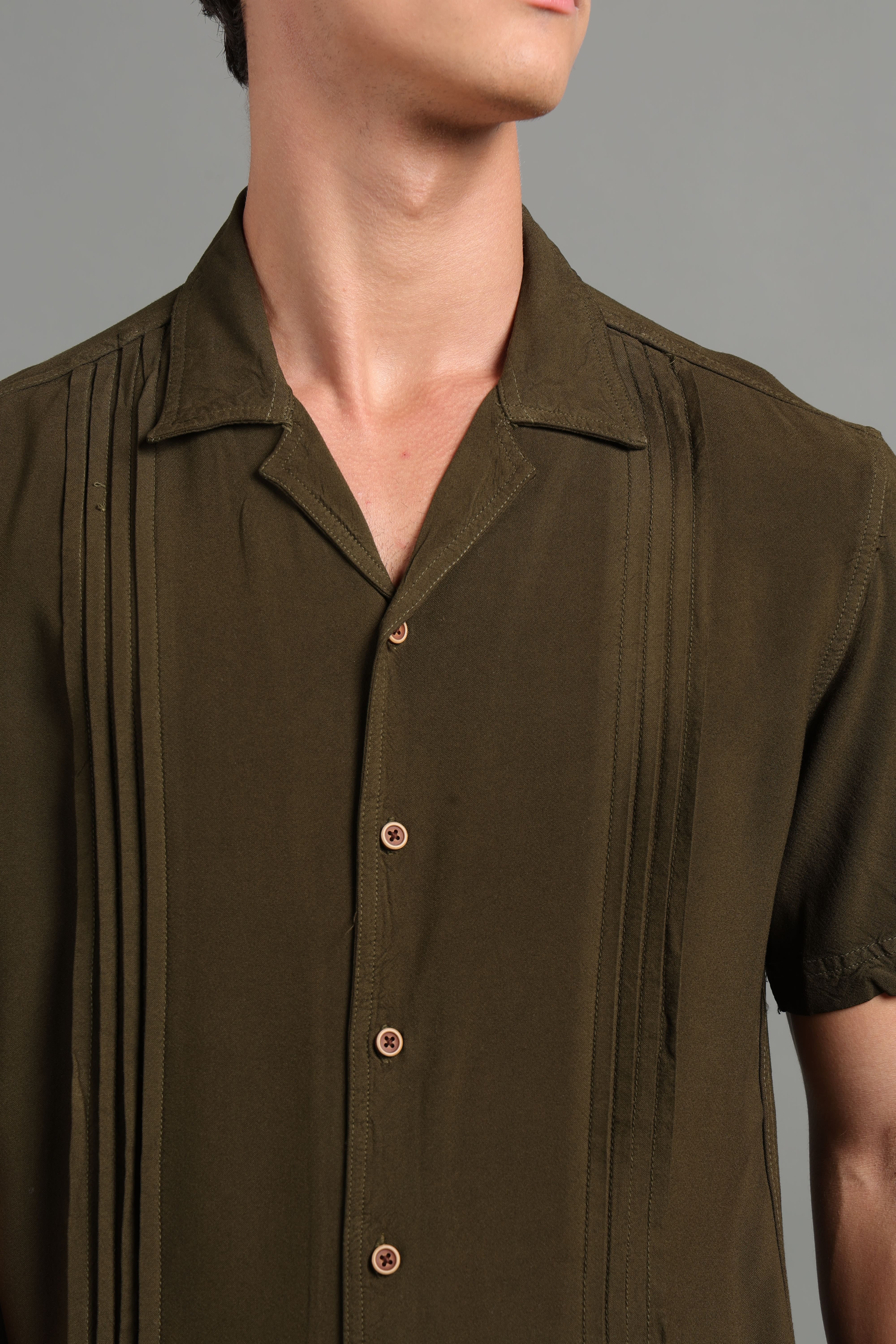 IDENTITI Men Slim Fit Lapel Collar Solid Shirt In Olive.
