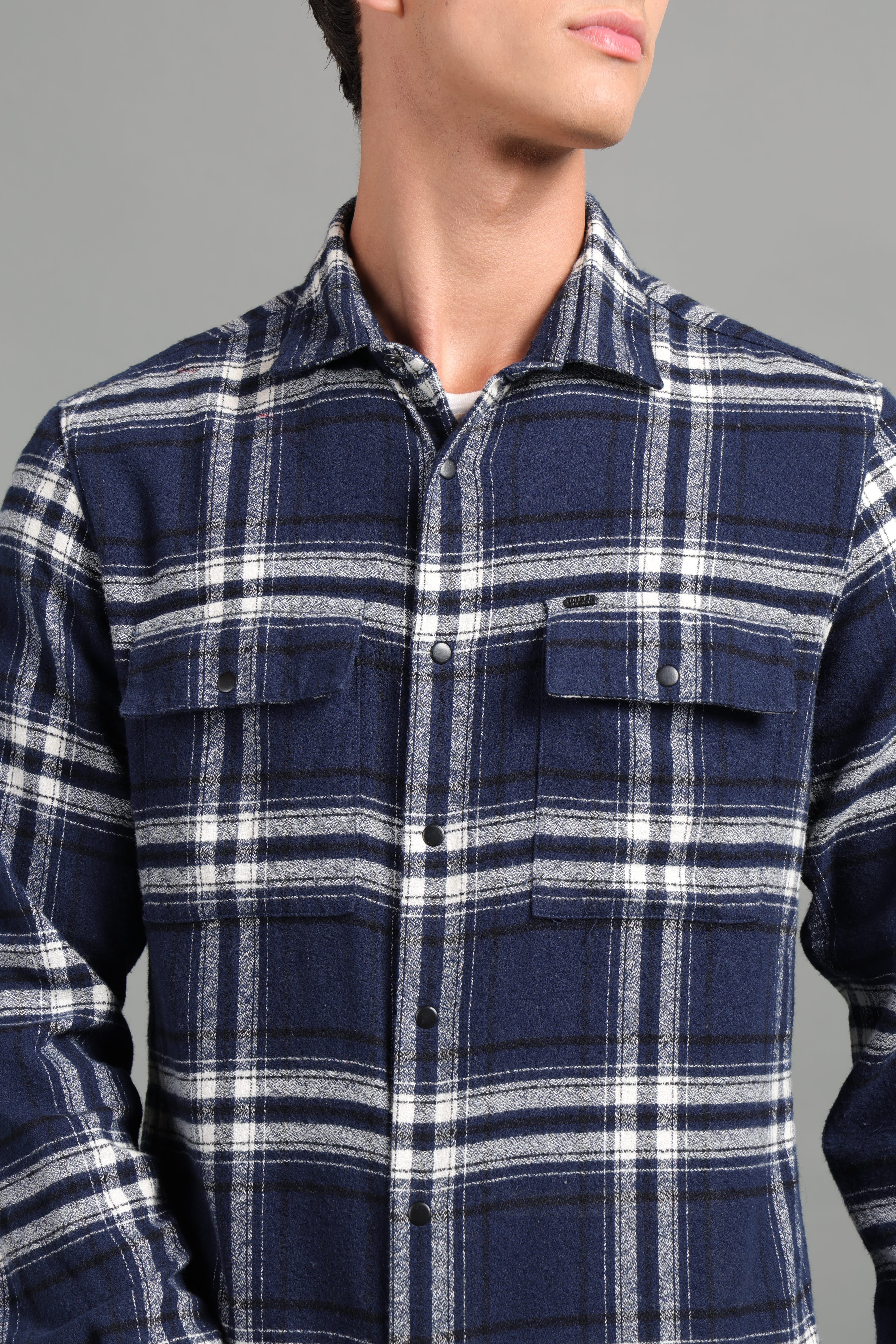 IDENTITI Men Slim Fit Regular Collar Checks Shacket In Navy.