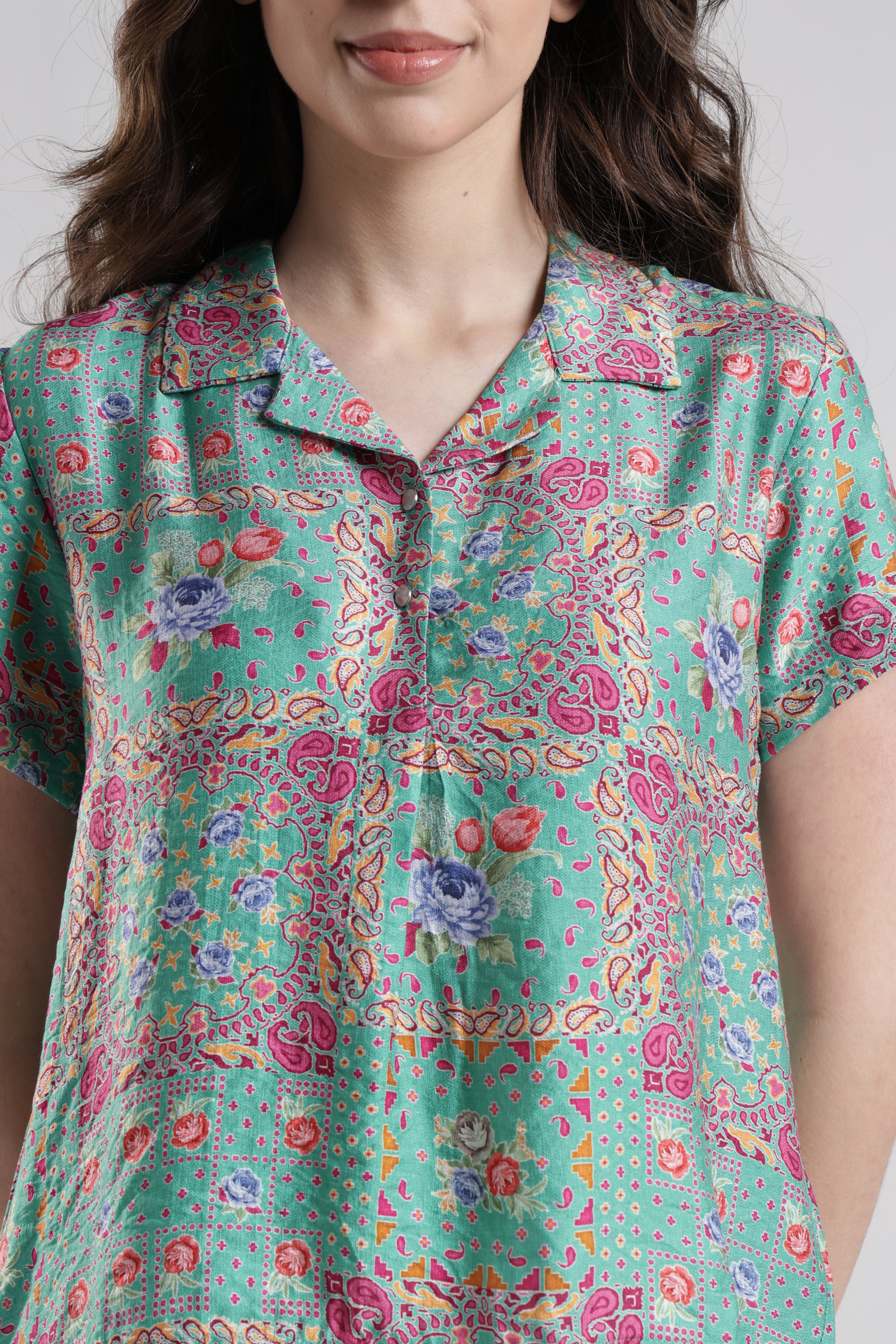 Identiti Women Casual Printed Top - Pista green