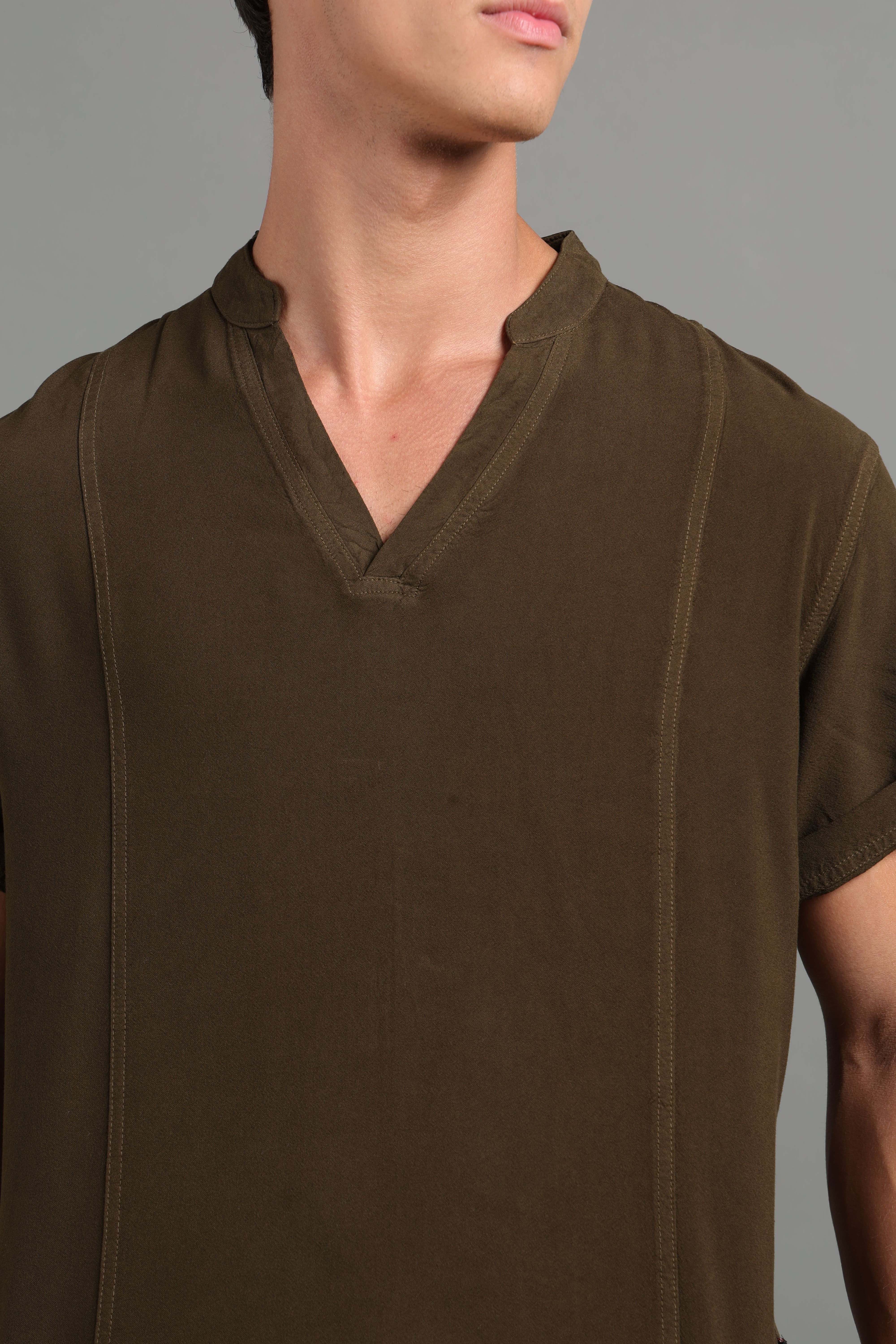 IDENTITI Men Slim Fit Mandarin Collar Solid Shirt In Olive.