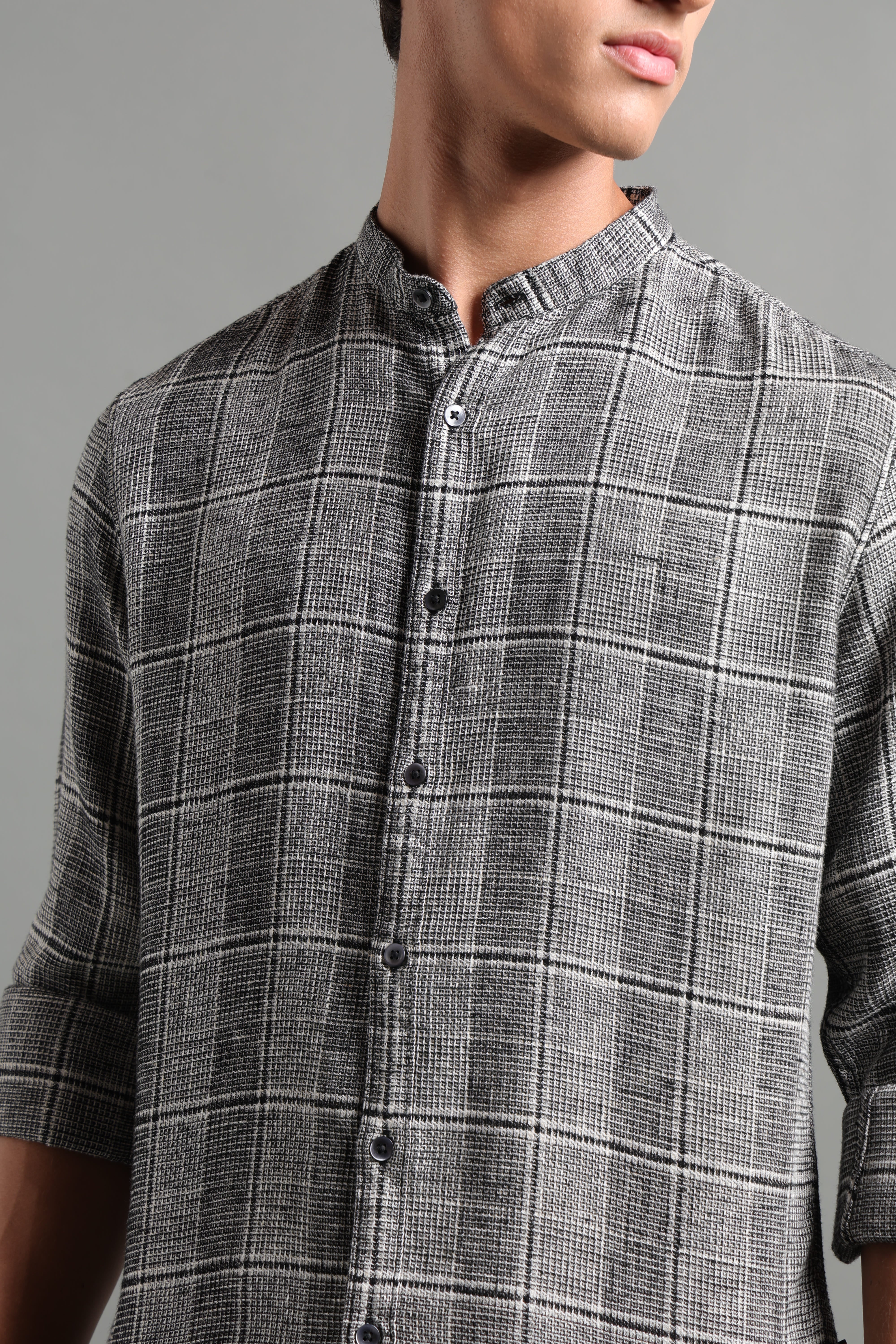 IDENTITI Men Slim Fit Mandarin Collar Checks Shirt In Black.