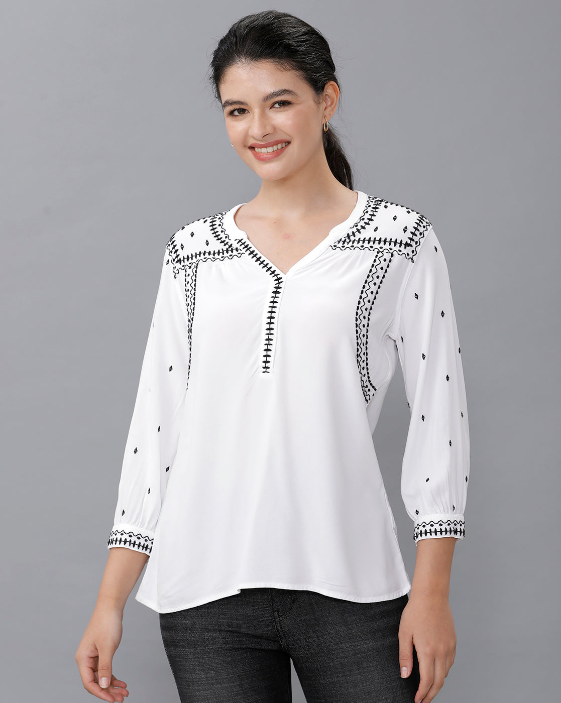 Identiti Women Solid Indo Western Embroidered Tunic - White.
