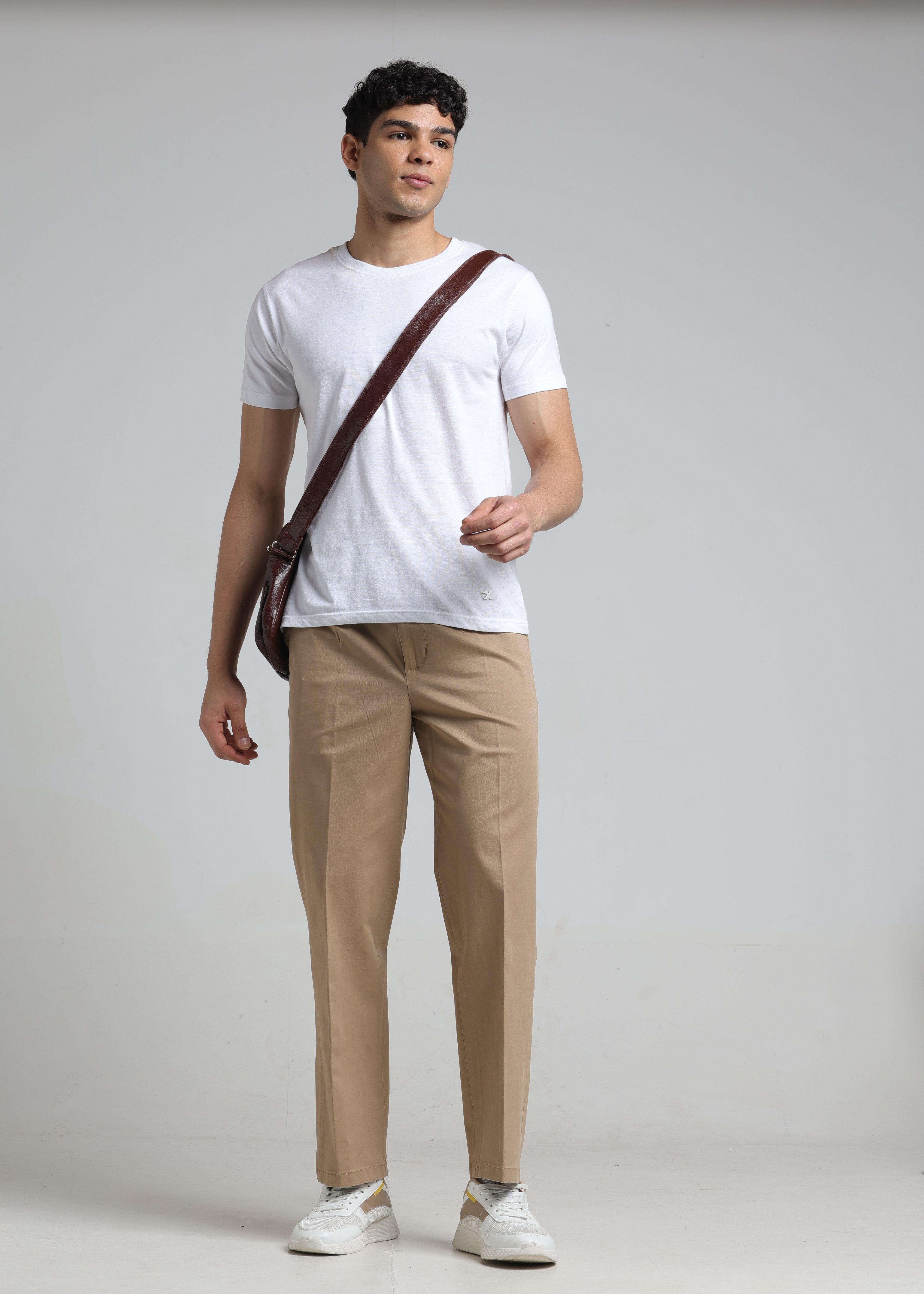 Men Fashion Korean Loose Fit Pleated Trousers In Solid - Khaki