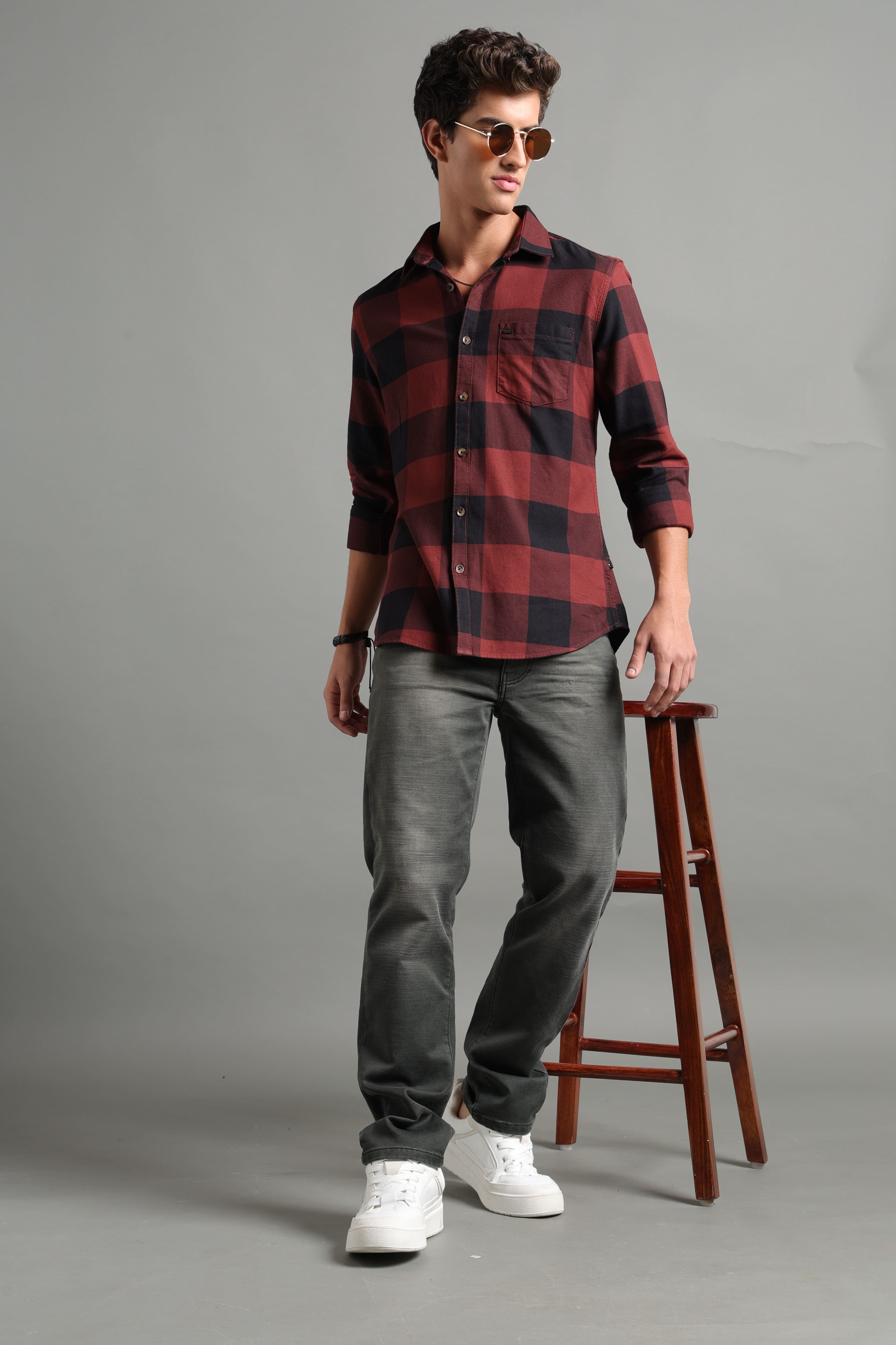 IDENTITI Men Slim Fit Regular Collar Checks Shirt In Maroon.