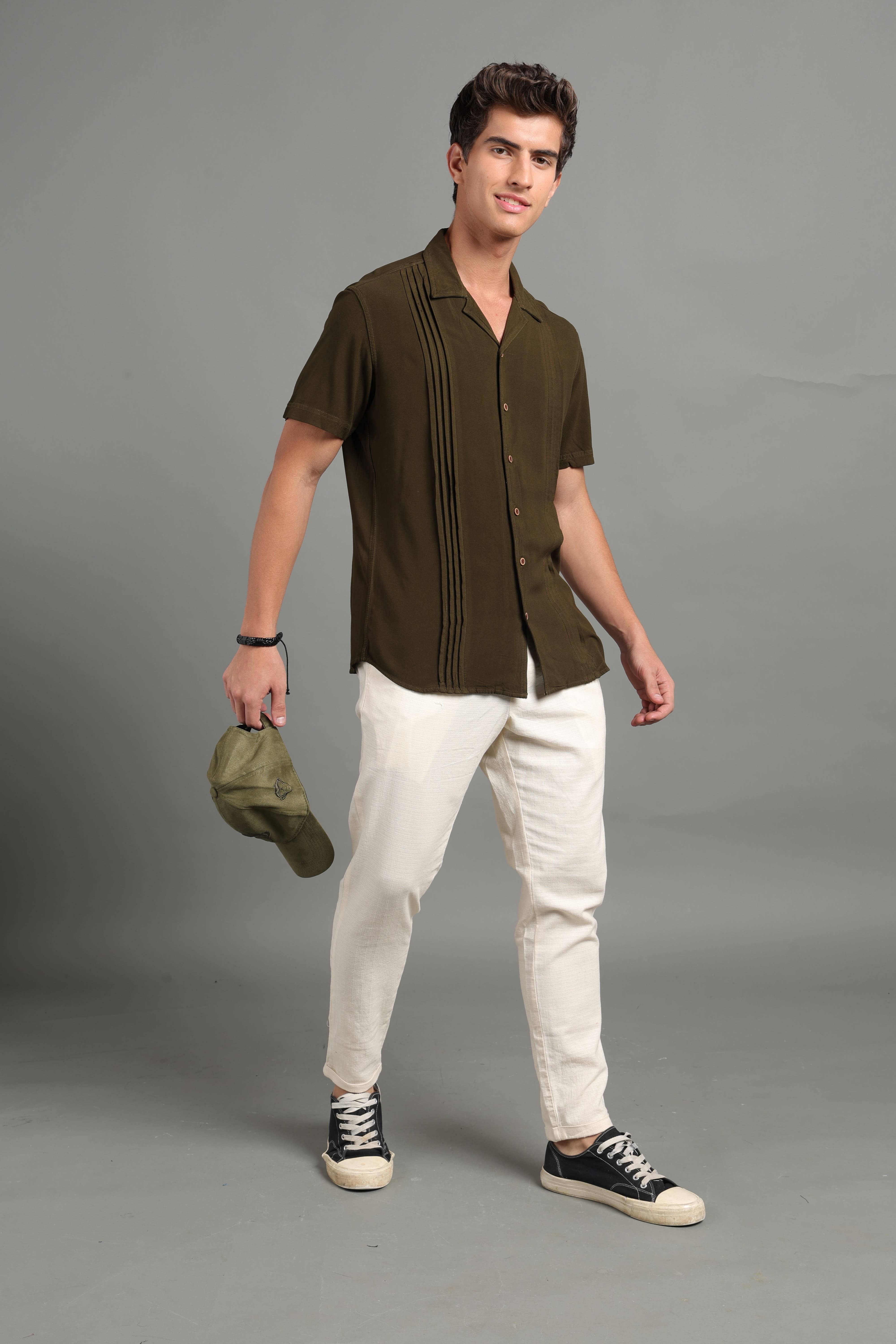 IDENTITI Men Slim Fit Lapel Collar Solid Shirt In Olive.