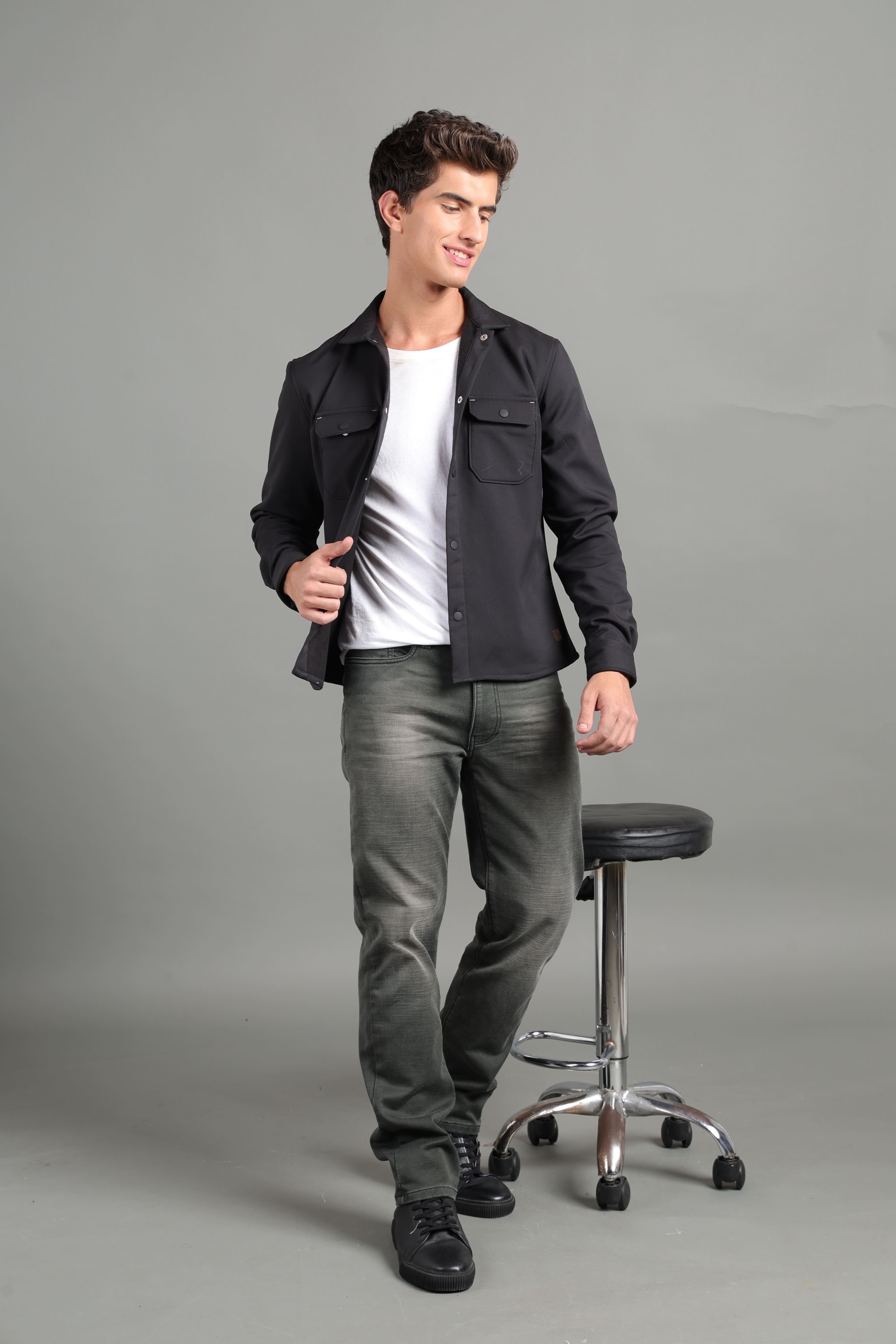 IDENTITI Men Slim Fit Regular Collar Solid Shacket In Black.