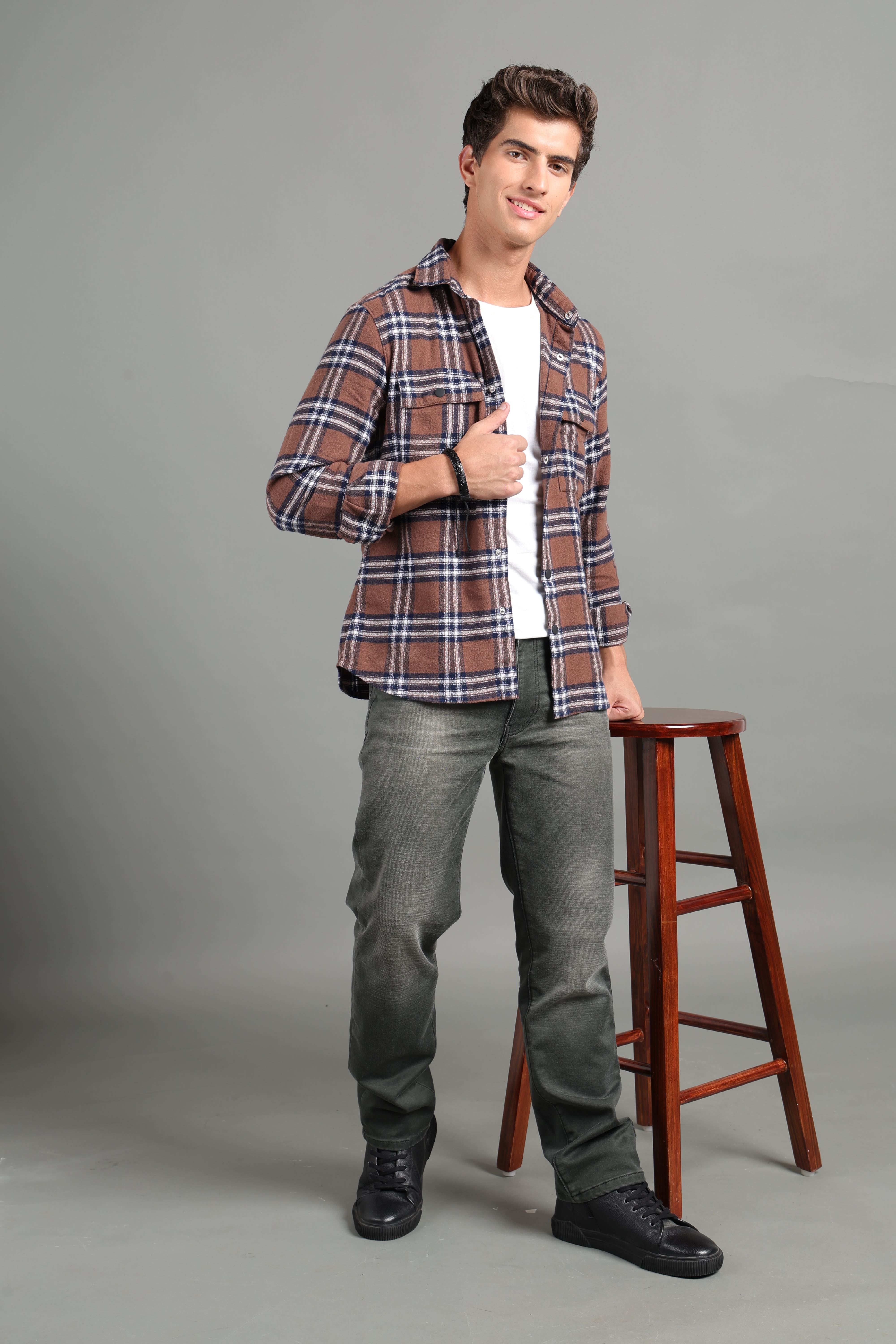 IDENTITI Men Slim Fit Regular Collar Checks Shacket In Brown.