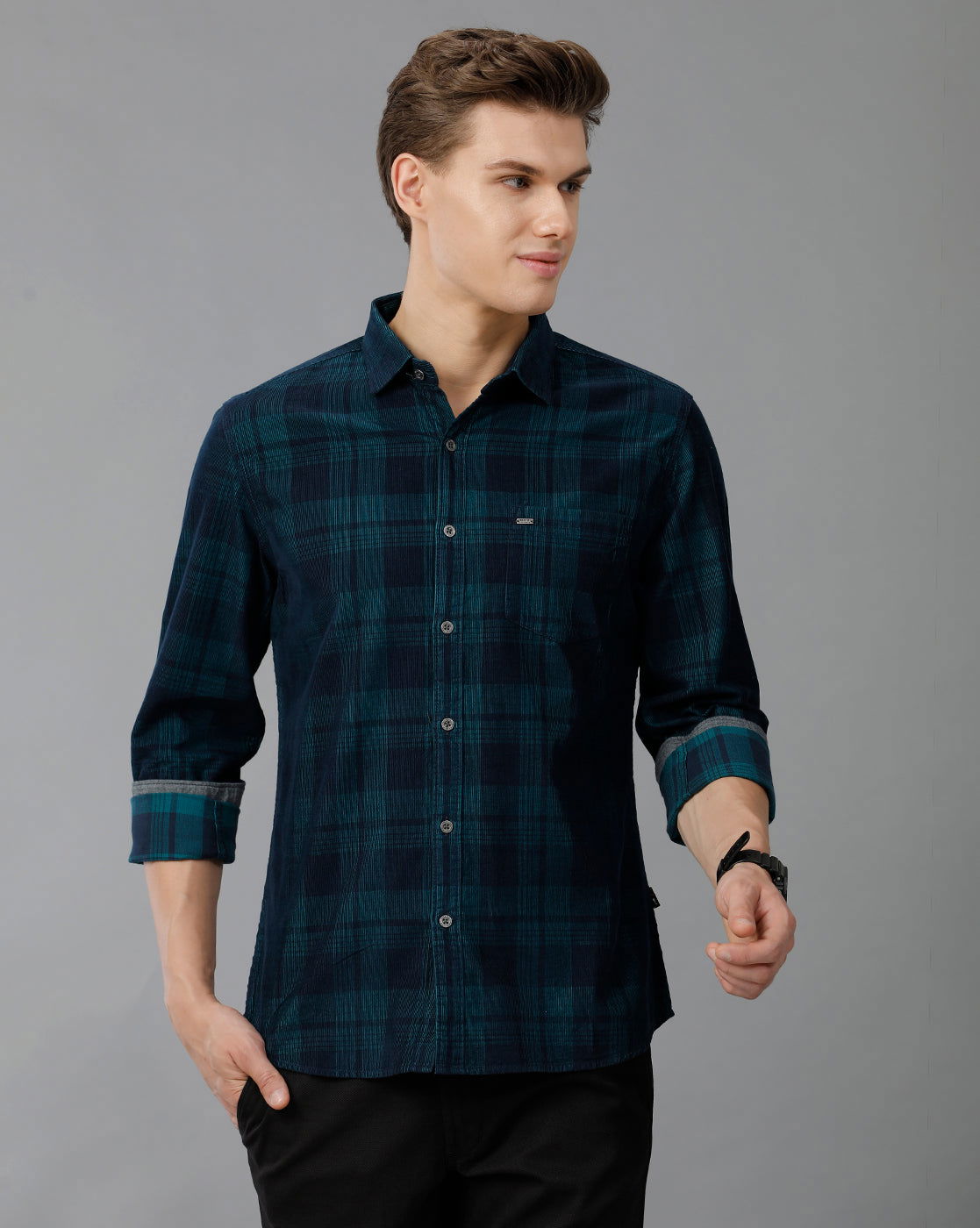 IDENTITI Men Corduroy Checks Shirt In Green