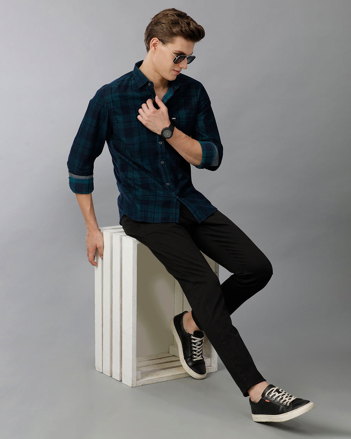 IDENTITI Men Corduroy Checks Shirt In Green