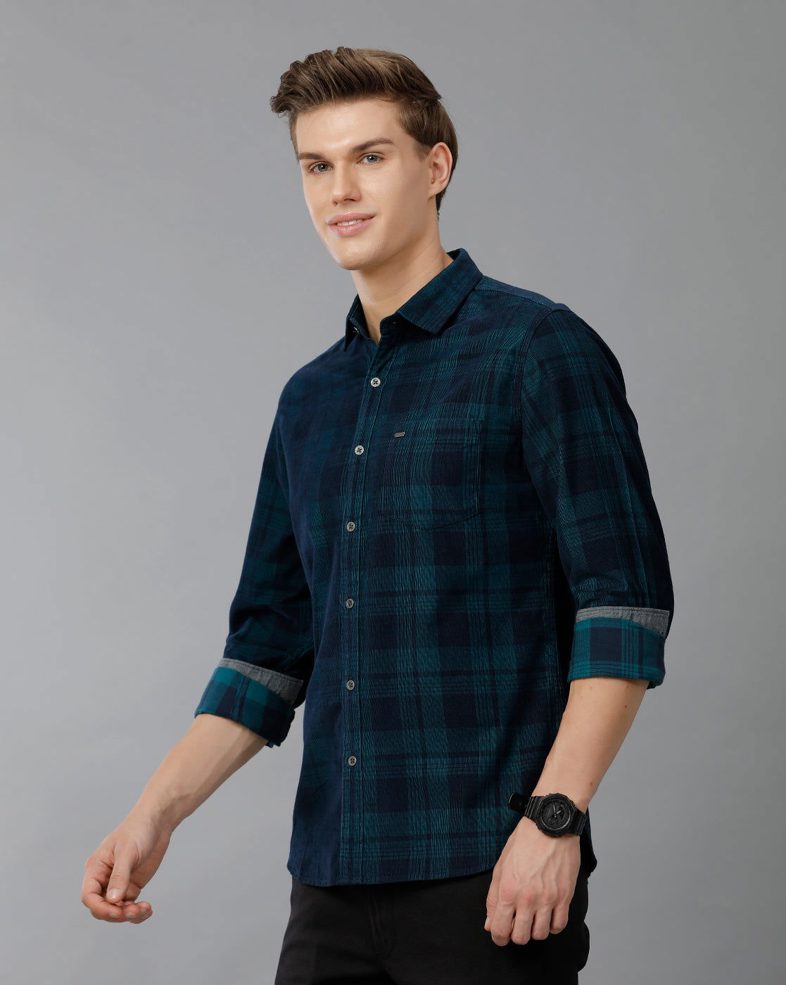 IDENTITI Men Corduroy Checks Shirt In Green