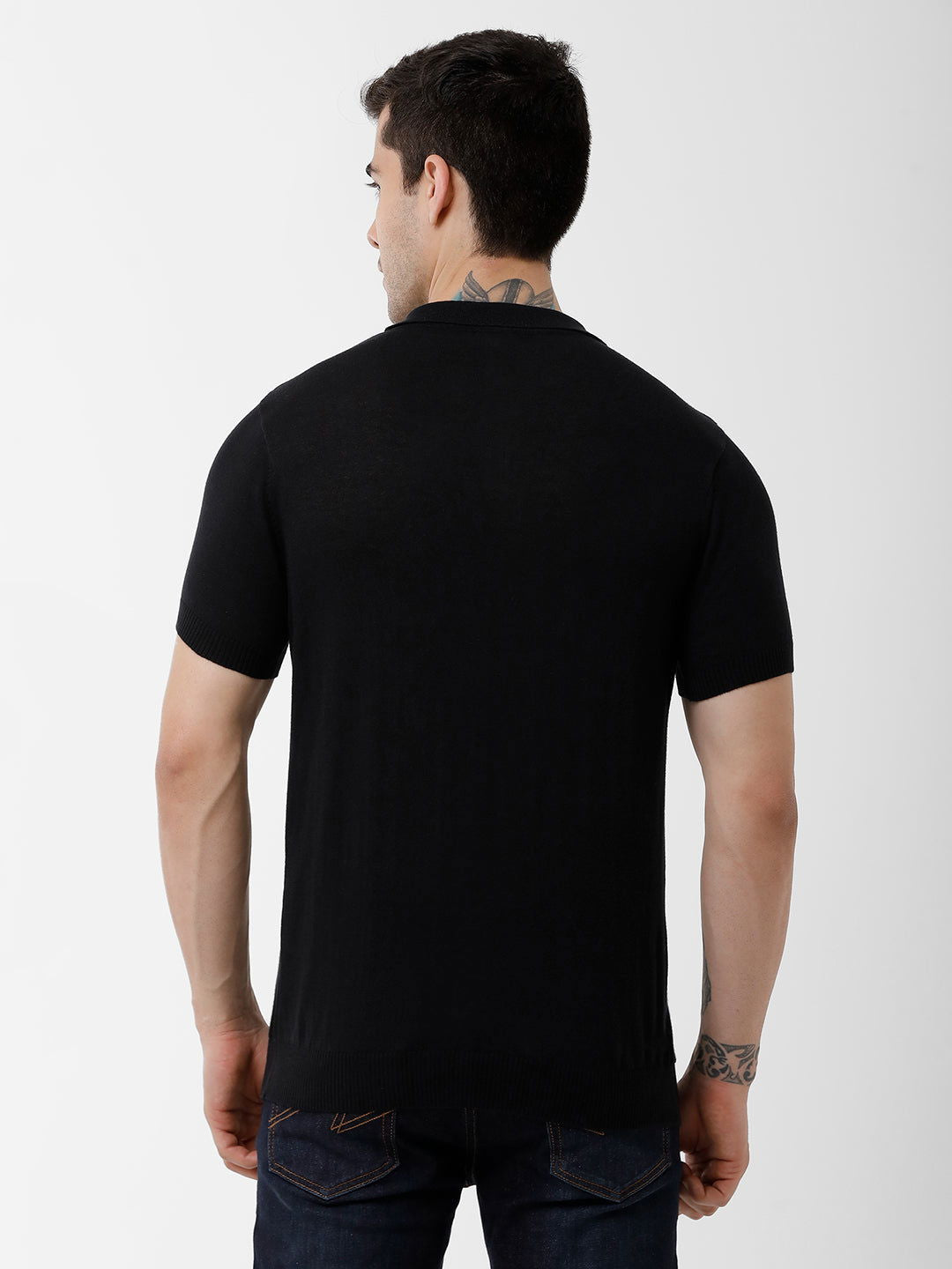 IDENTITI Men Flat Knit T-Shirt With Color Blocking