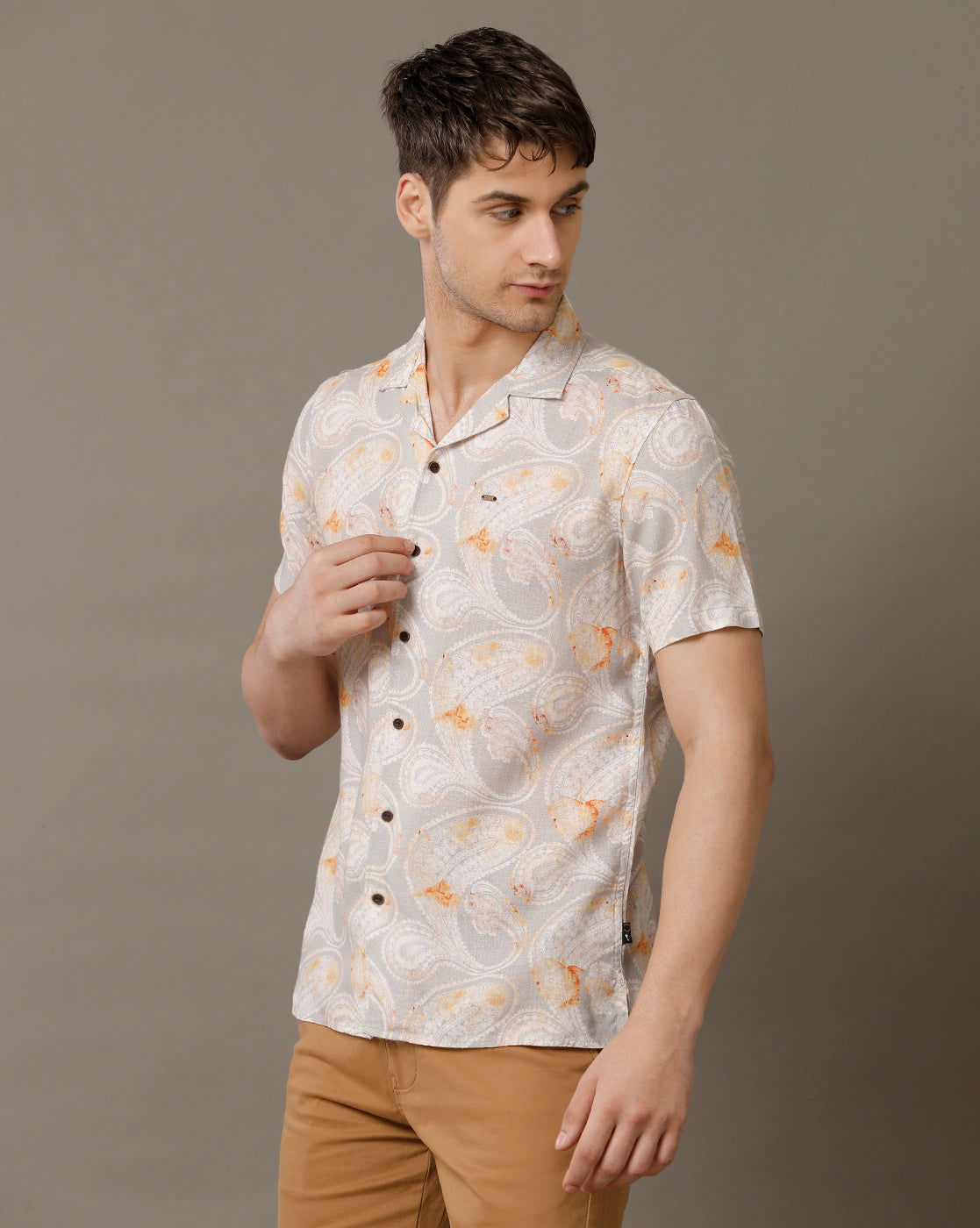 IDENTITI Men Slim Fit Cuban Collar Printed Shirt In Grey.
